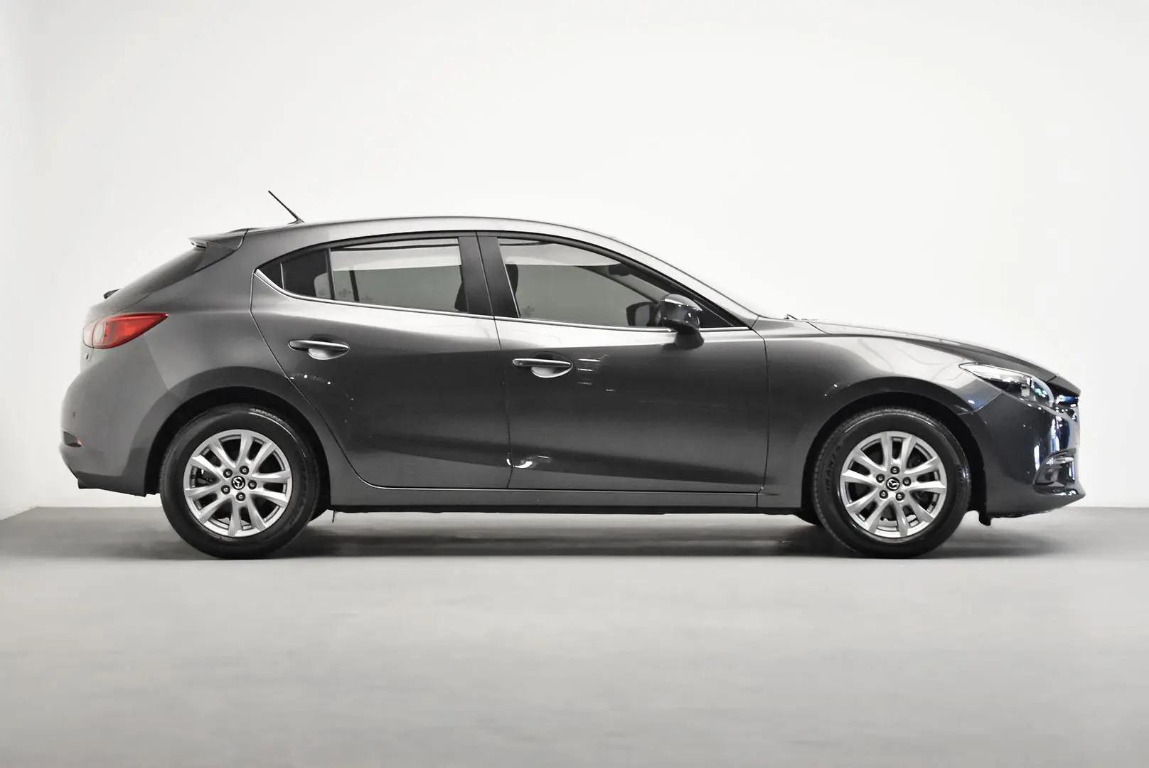 2018 Mazda 3 Gallery Image 3