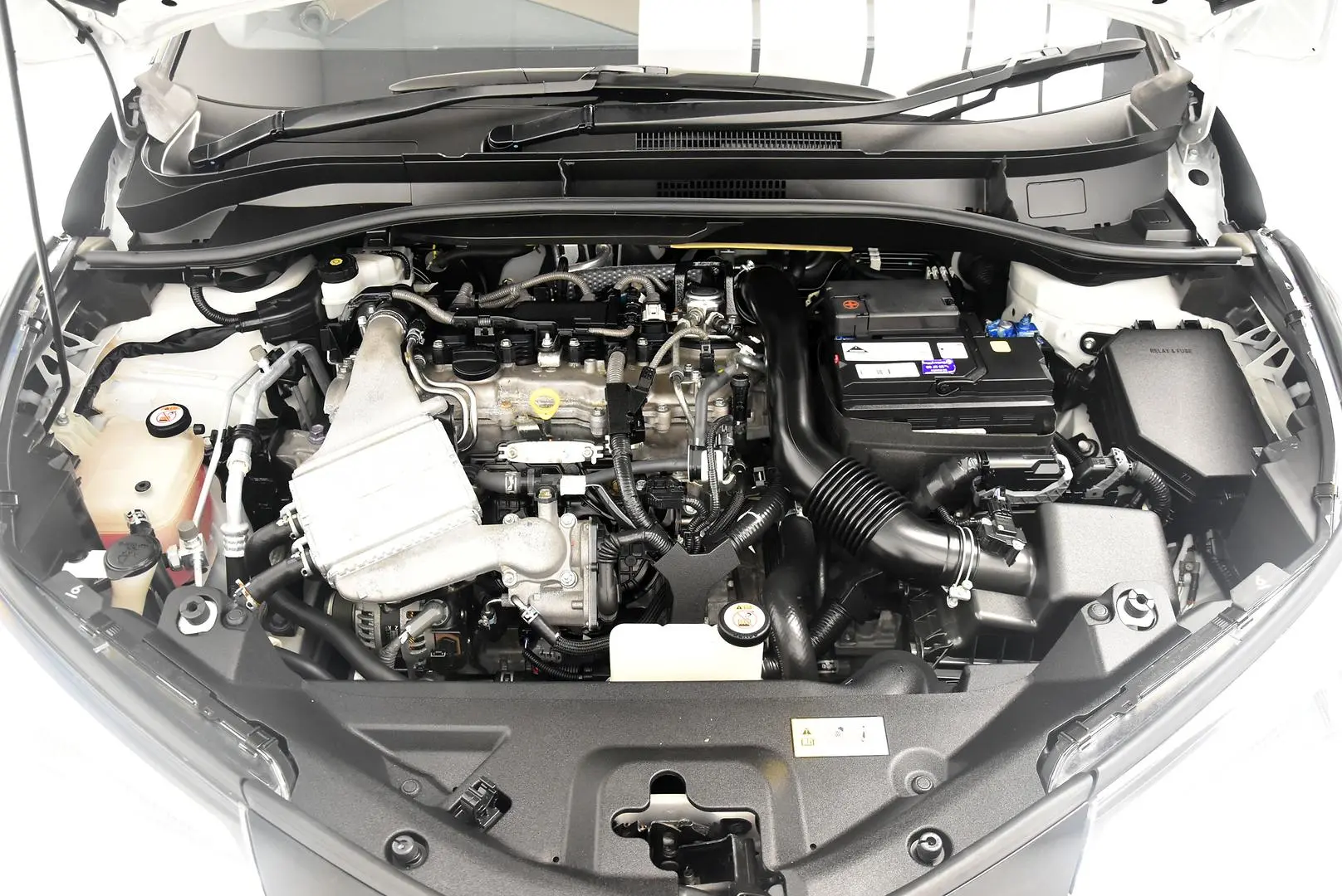 2018 Toyota C-HR Gallery Image 22