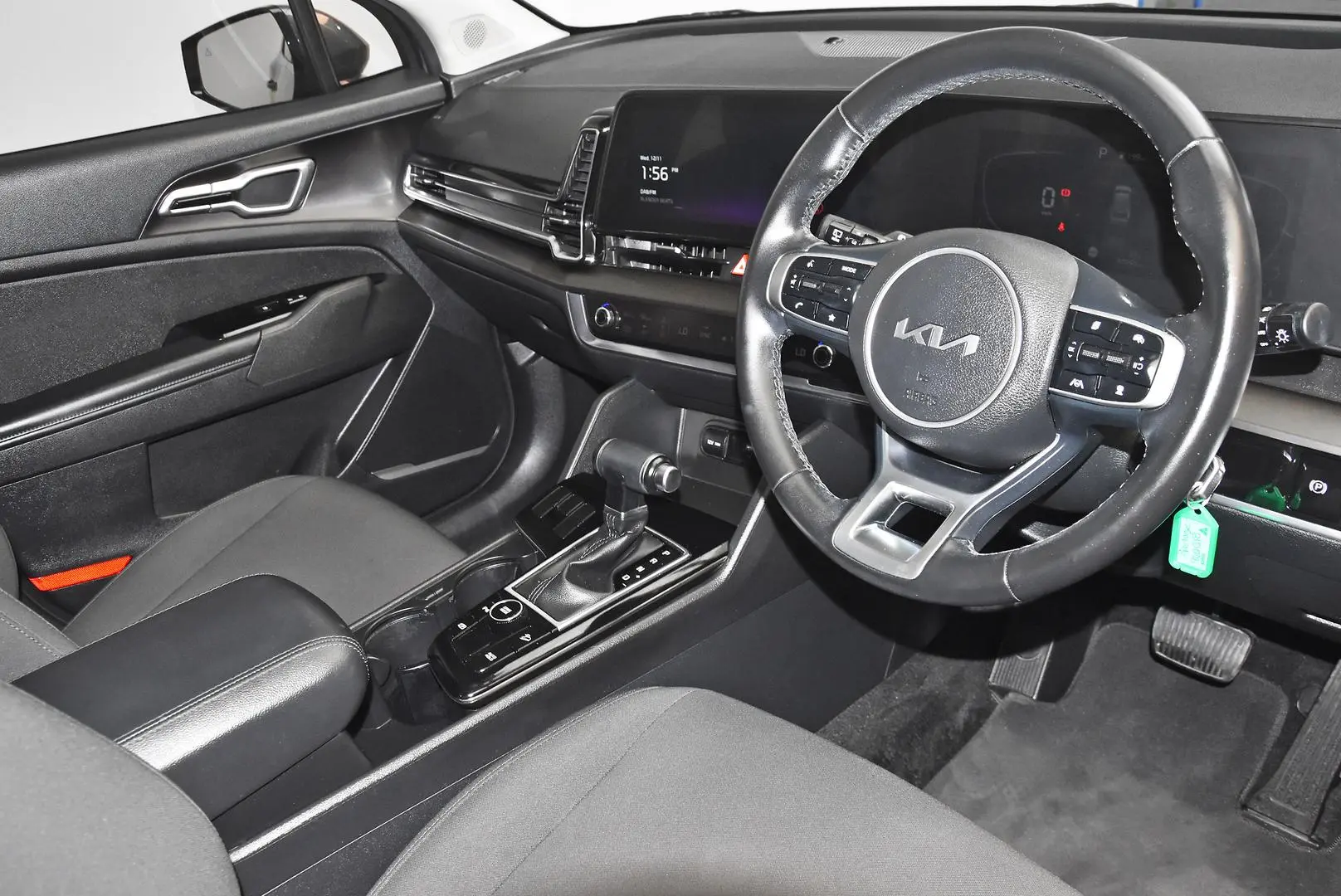 2023 Kia Sportage Gallery Image 8