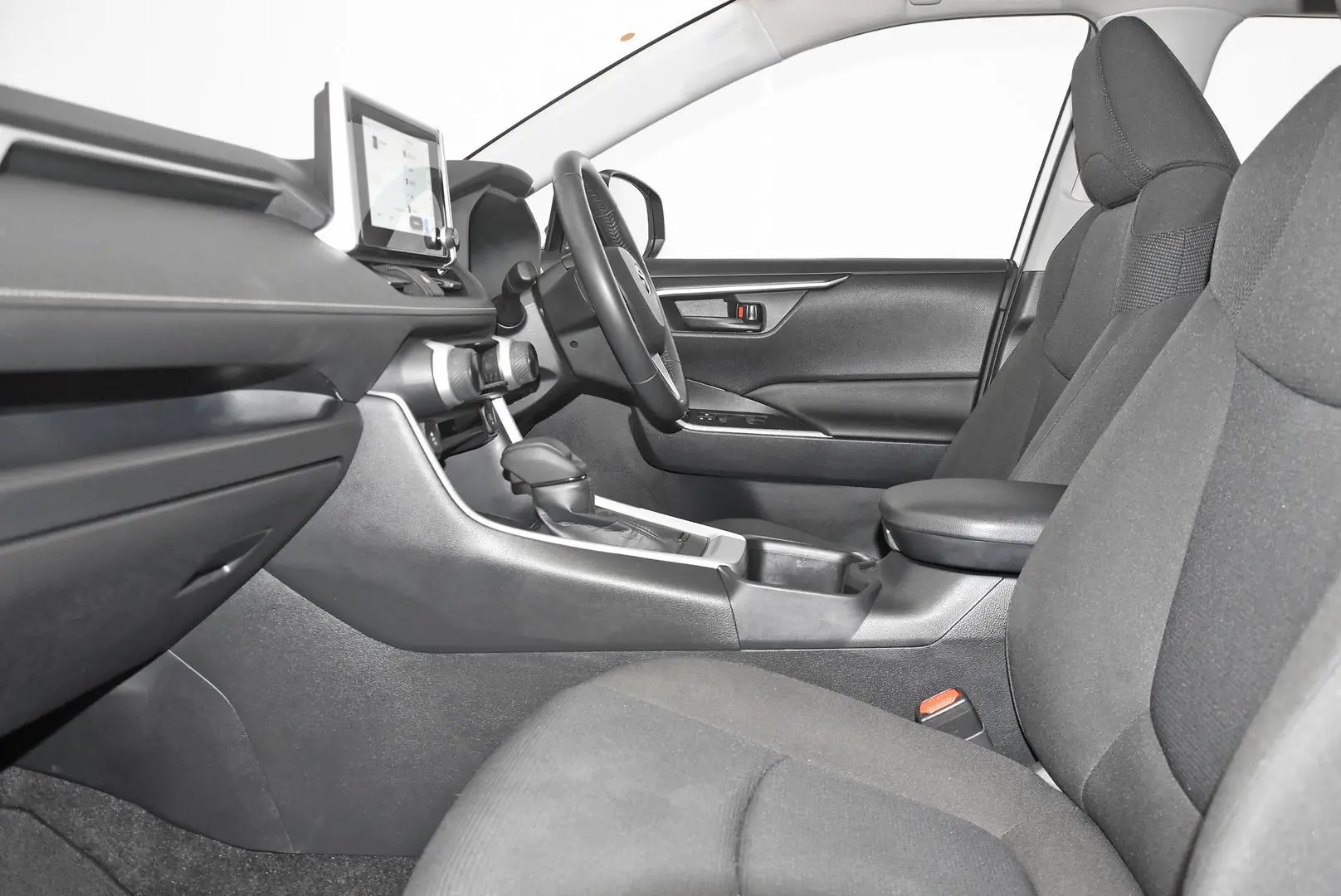 2024 Toyota RAV4 Gallery Image 17