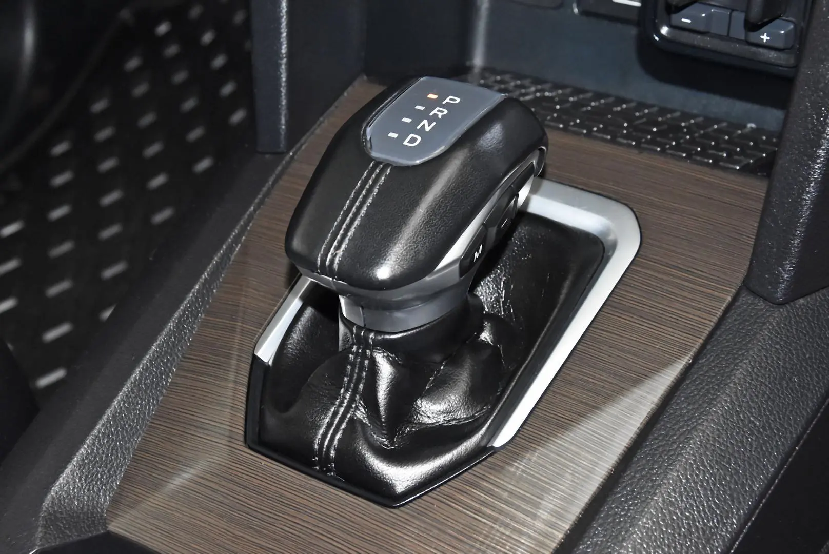 2023 Volkswagen Amarok Gallery Image 12