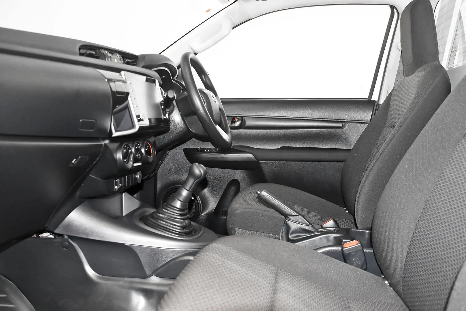 2023 Toyota Hilux Gallery Image 15