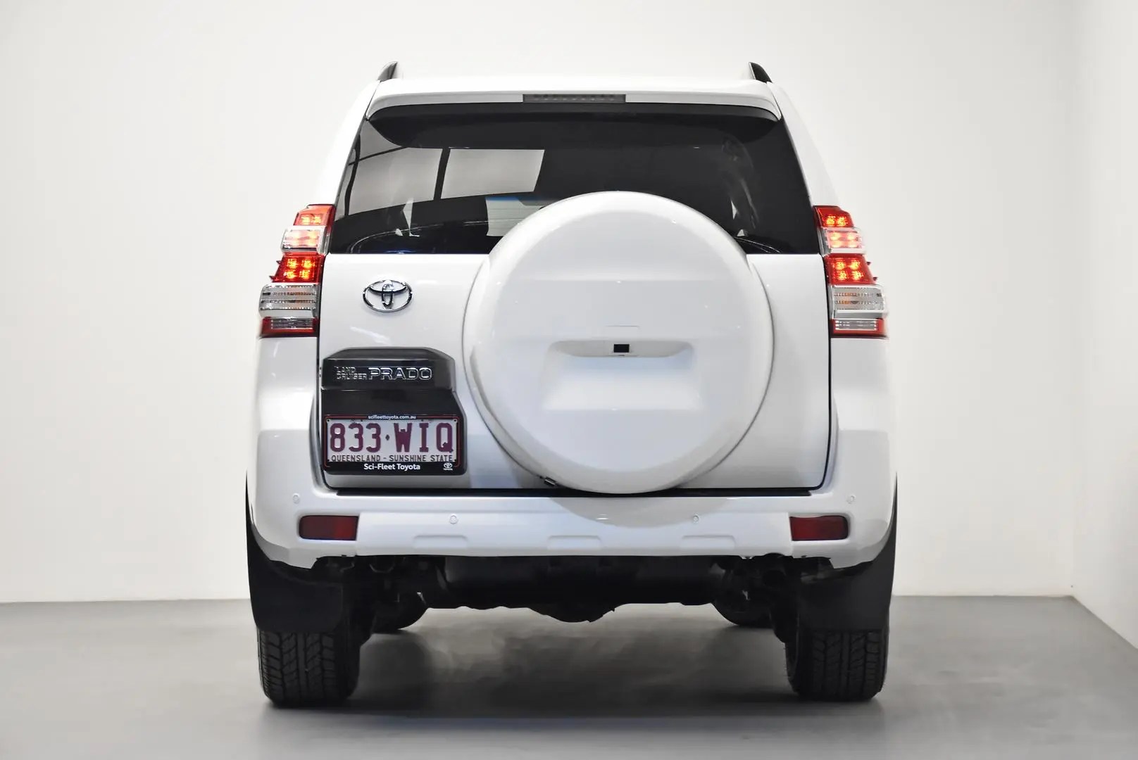 2016 Toyota Landcruiser Prado Gallery Image 6