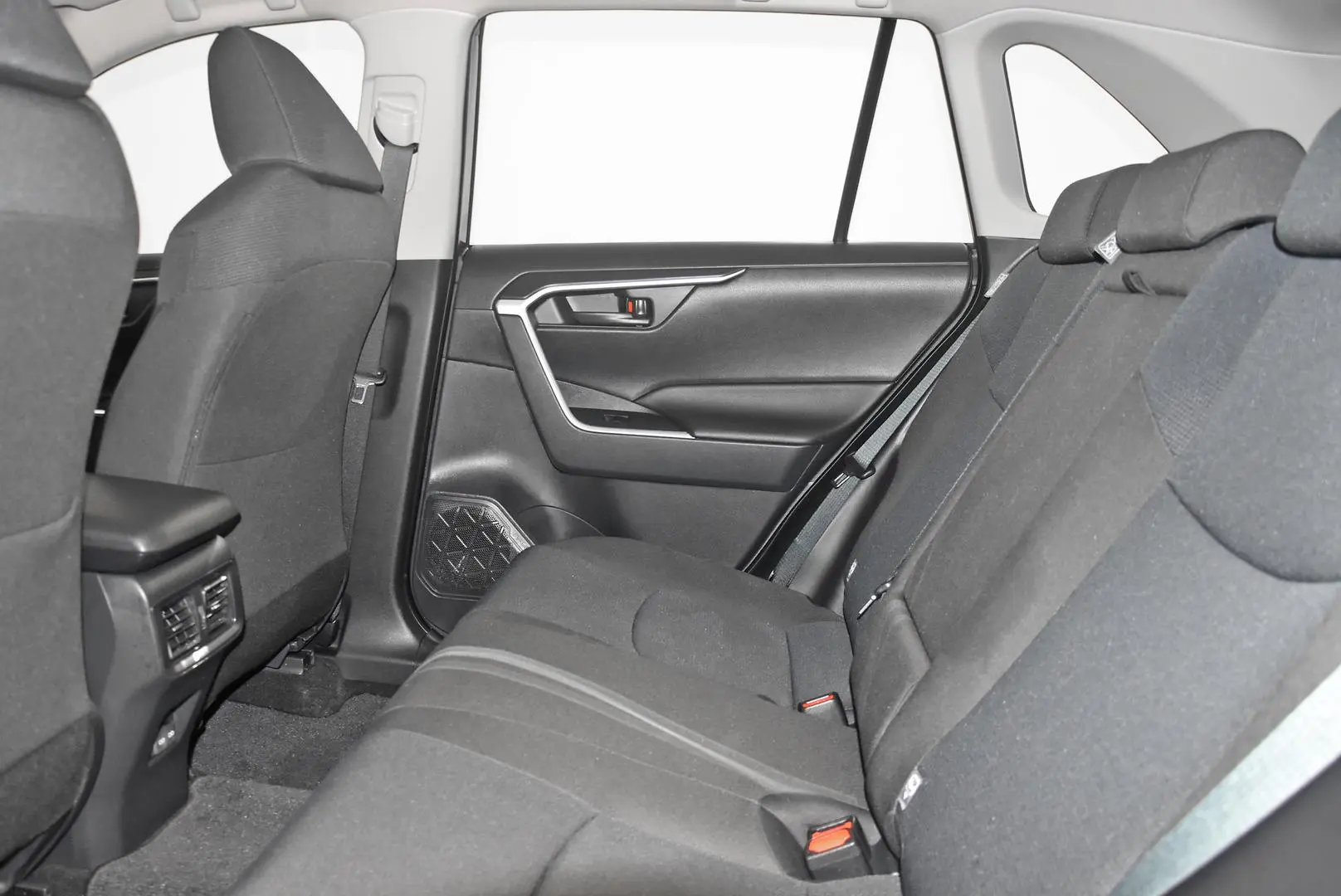 2024 Toyota RAV4 Gallery Image 19