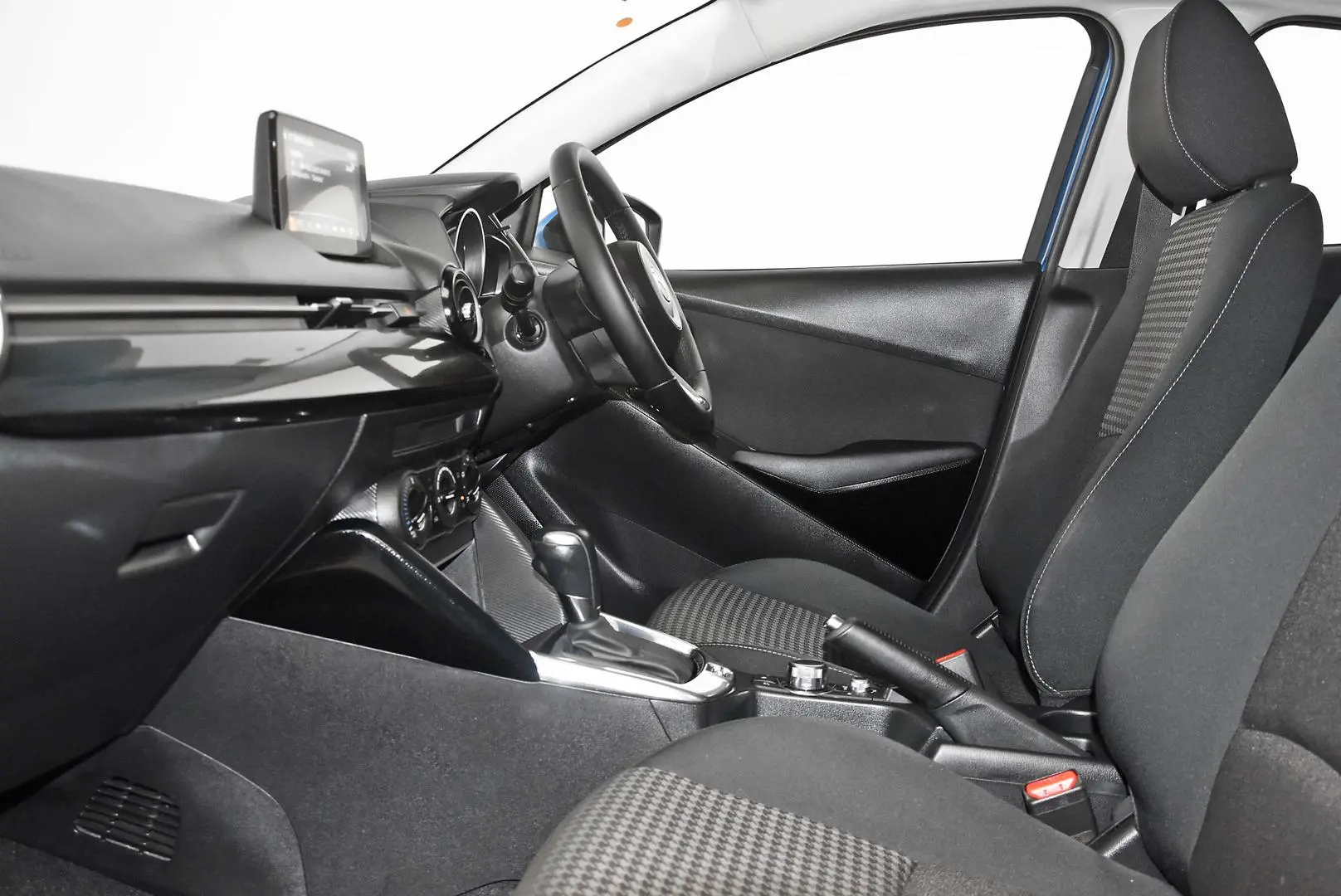 2017 Mazda 2 Gallery Image 17