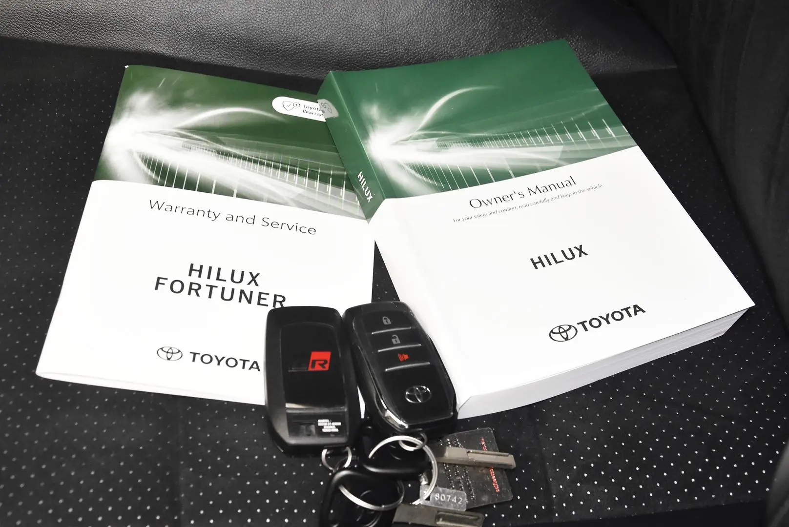 2024 Toyota Hilux Gallery Image 19