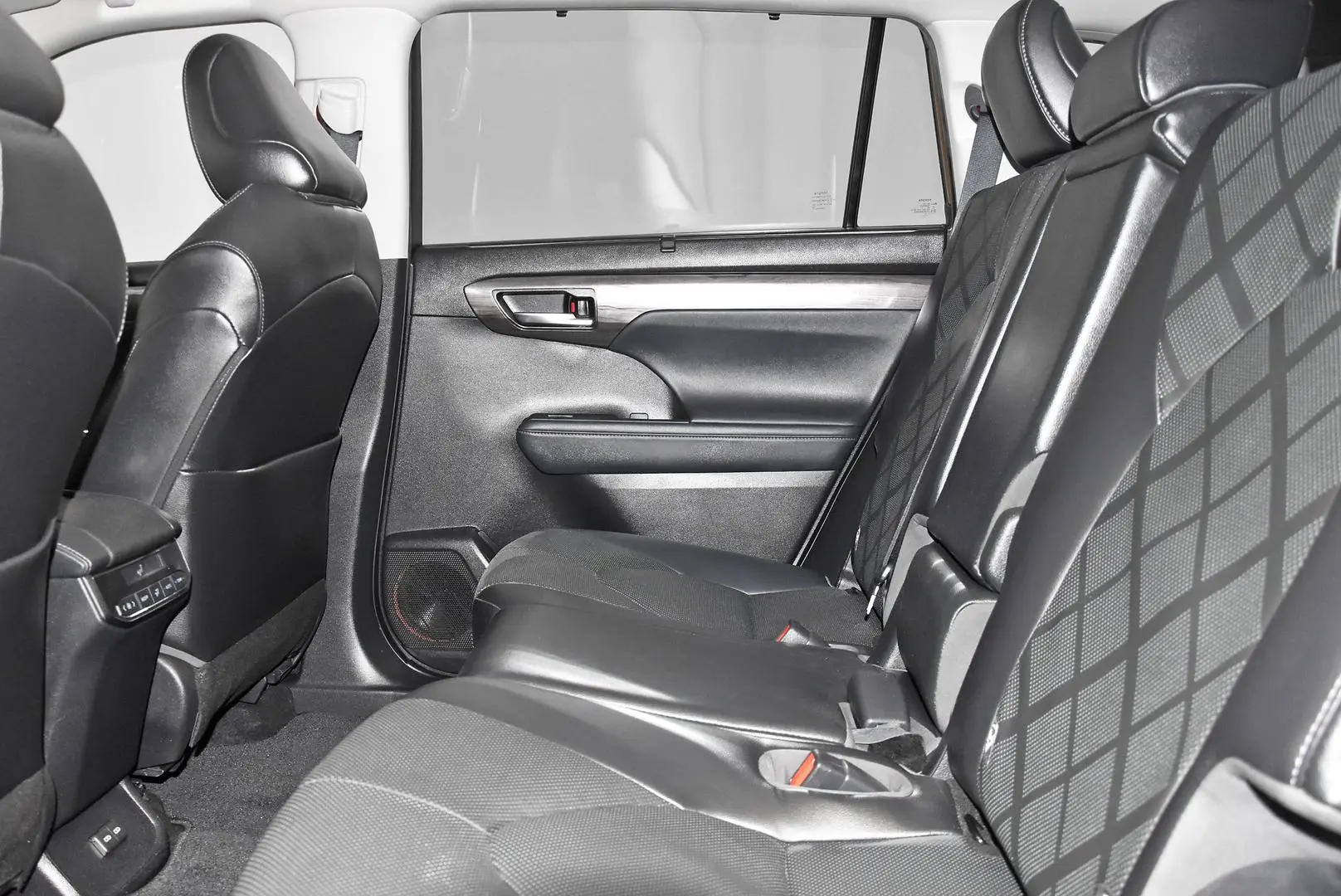 2022 Toyota Kluger Gallery Image 19