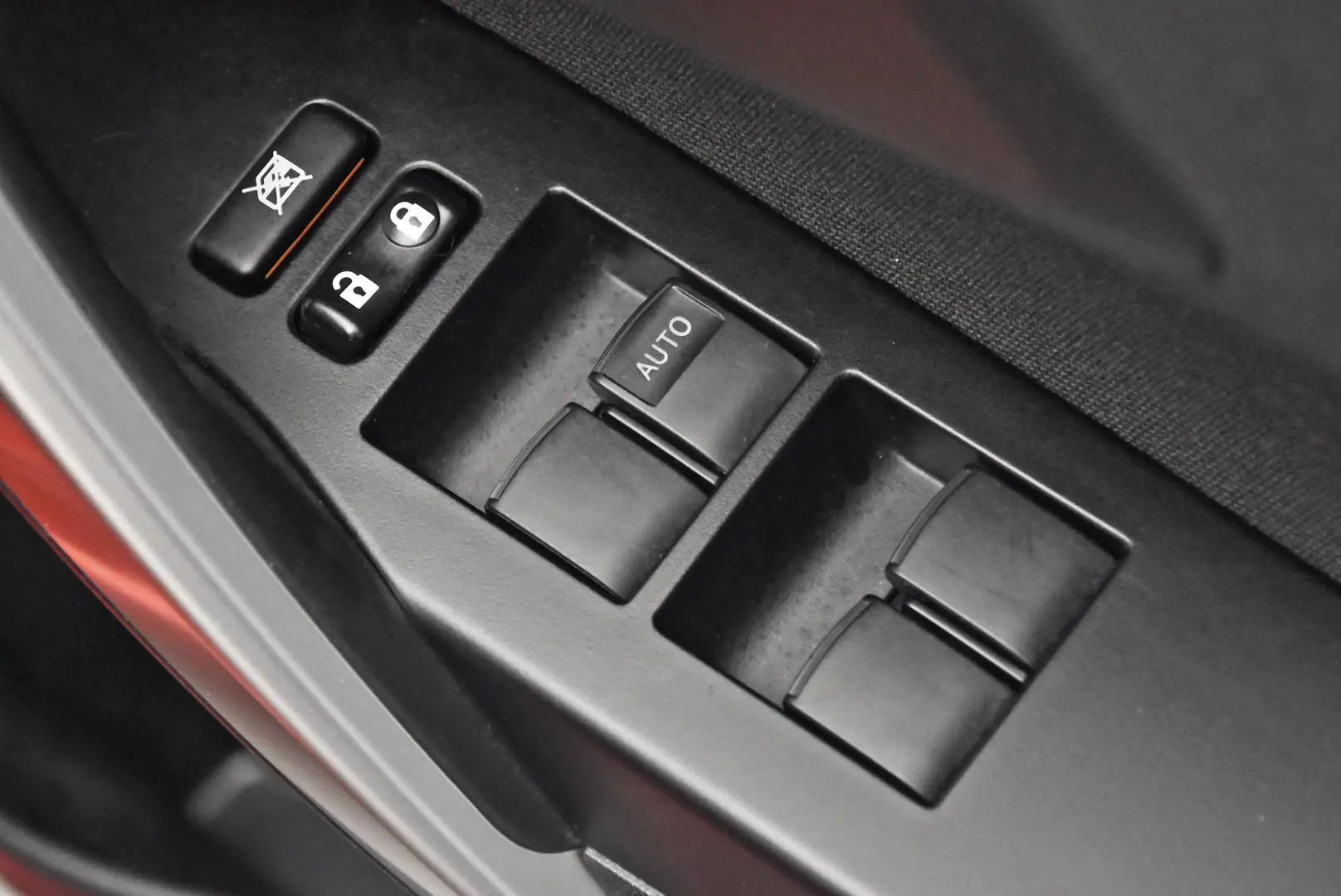 2015 Toyota Corolla Gallery Image 9