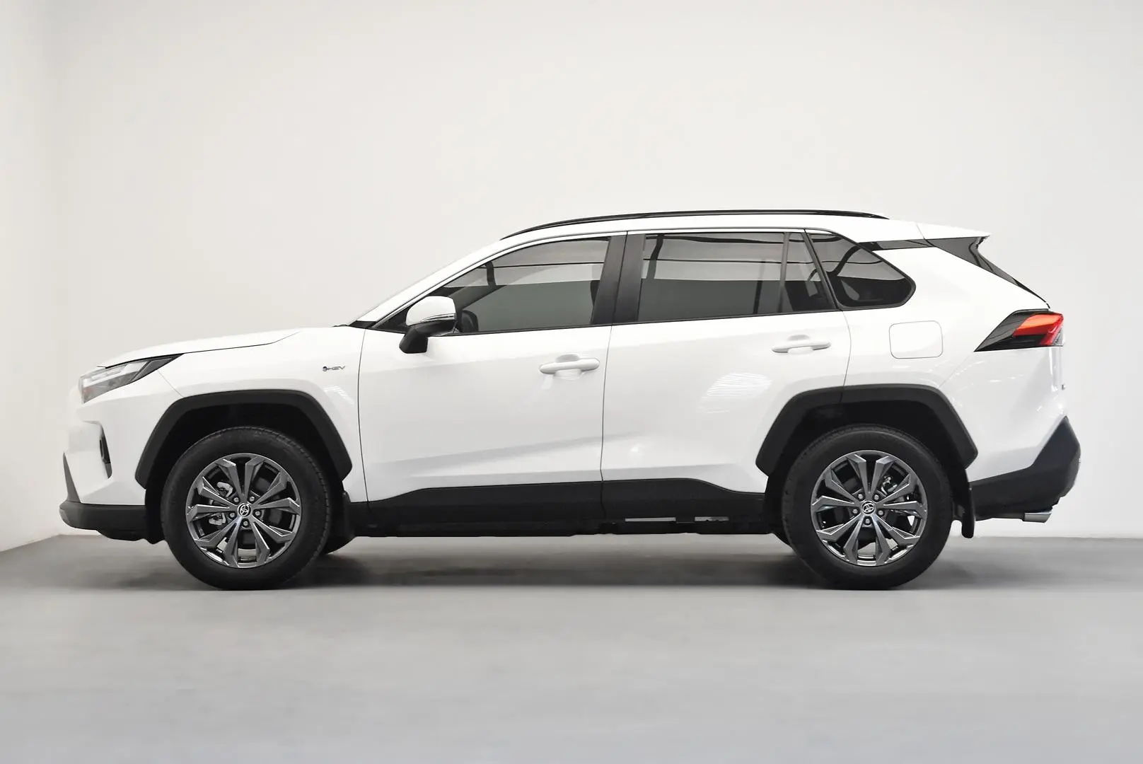 2025 Toyota RAV4 Gallery Image 4