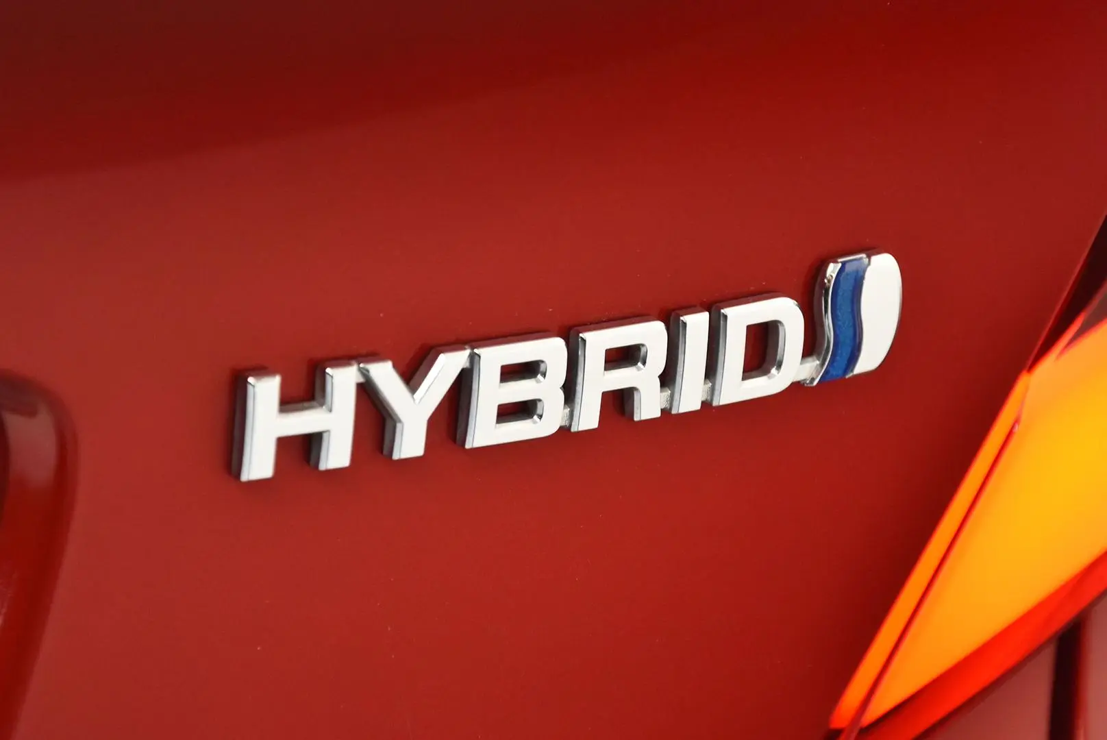 2021 Toyota C-HR Gallery Image 8