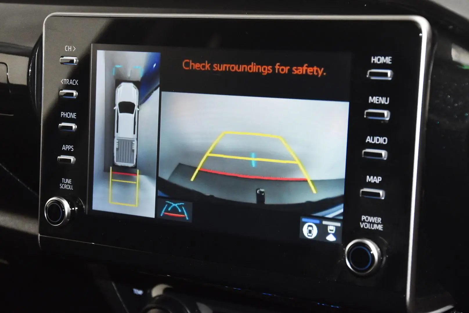 2023 Toyota Hilux Gallery Image 12