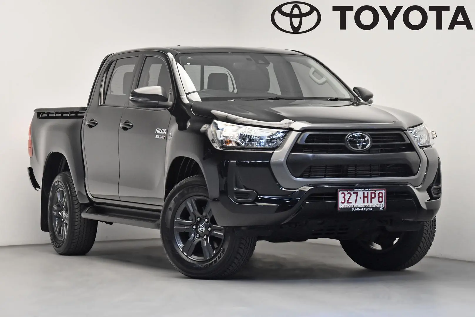 2023 Toyota Hilux Gallery Image 1