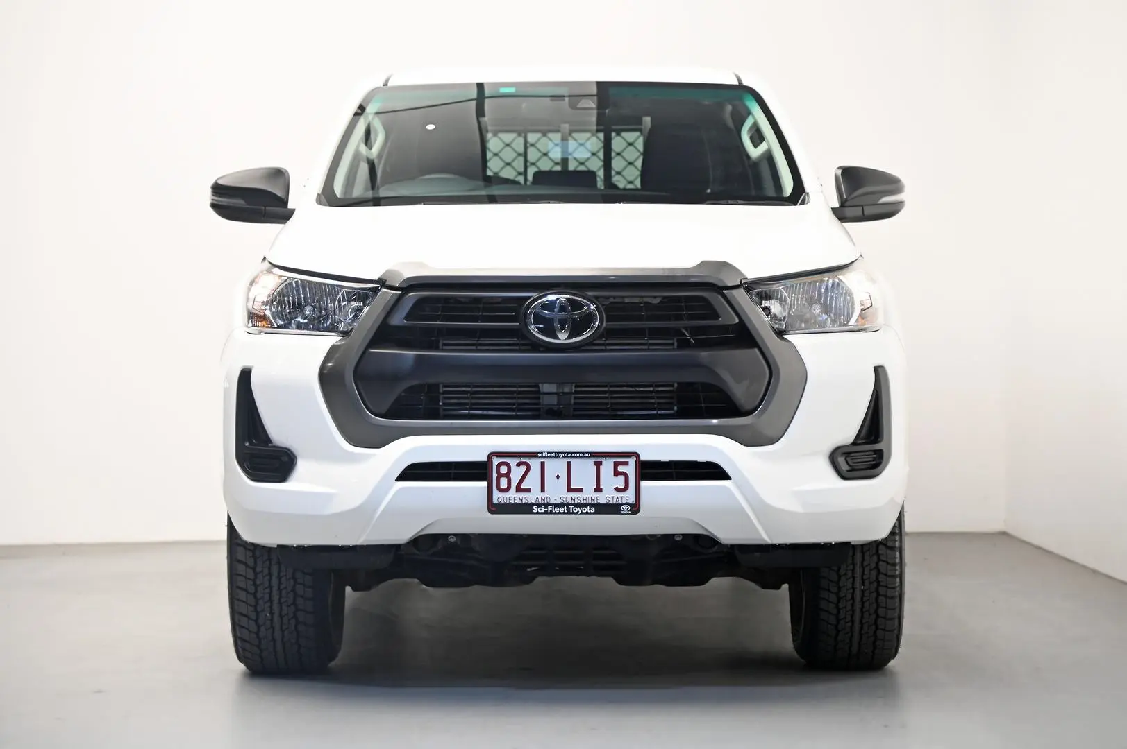 2023 Toyota Hilux Gallery Image 2