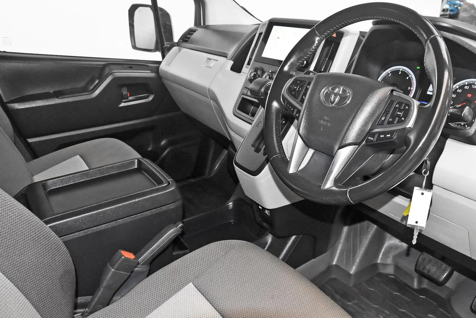 2024 Toyota Hiace Gallery Image 7