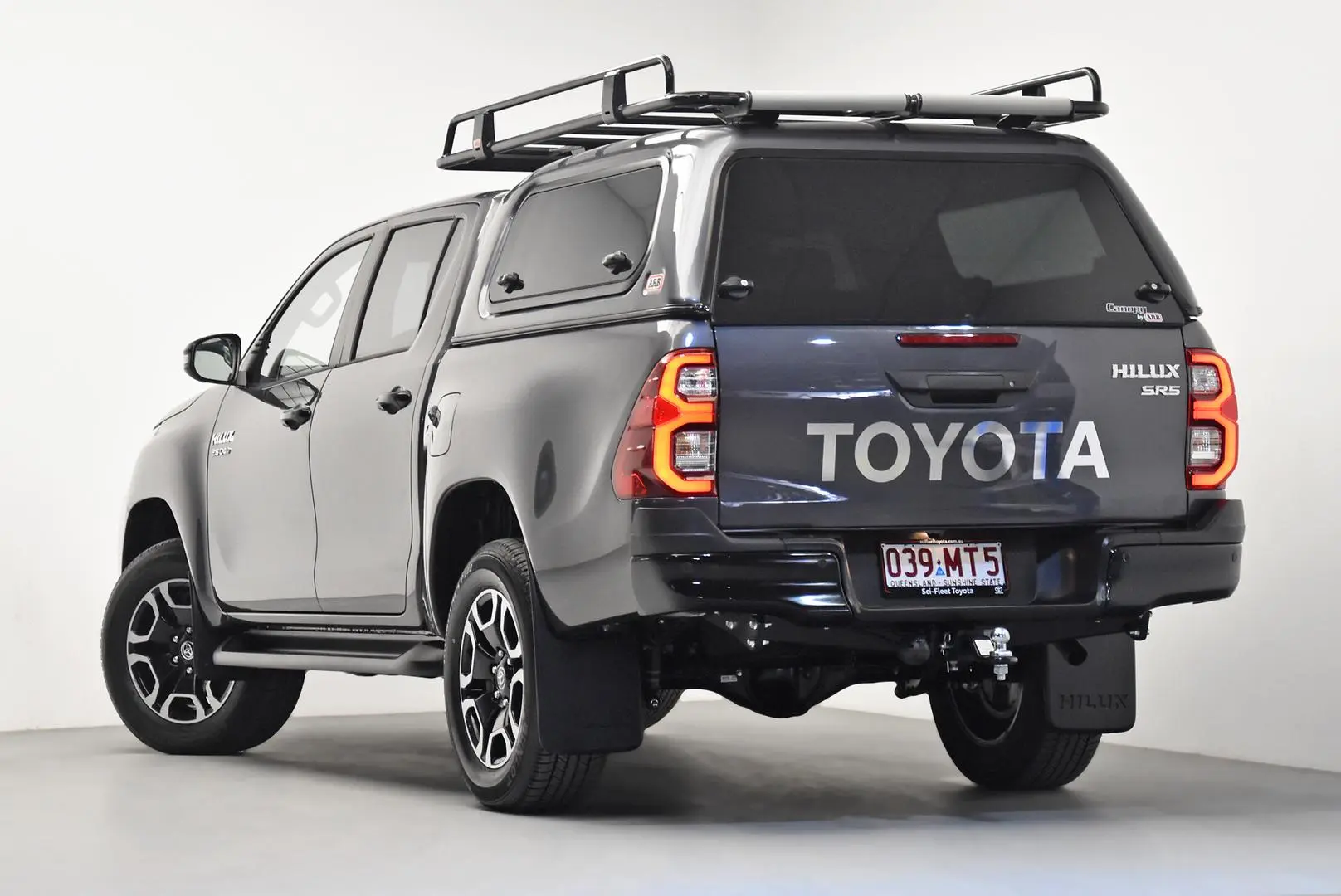 2024 Toyota Hilux Gallery Image 5