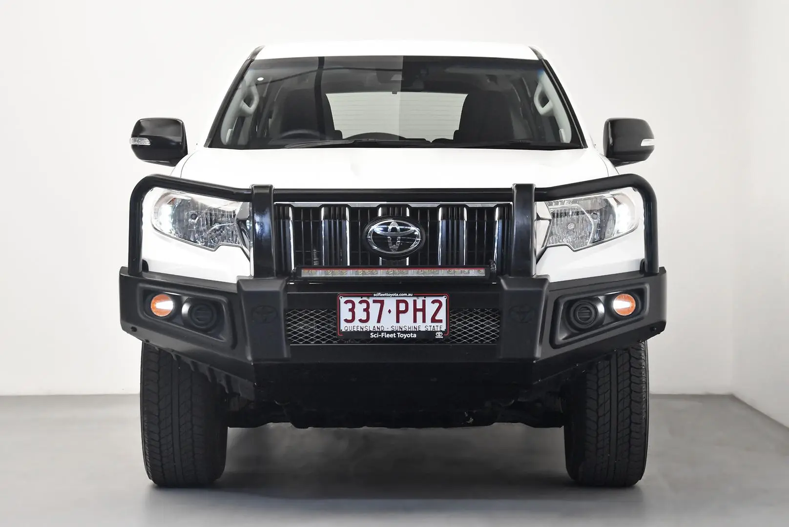 2021 Toyota Landcruiser Prado Gallery Image 2