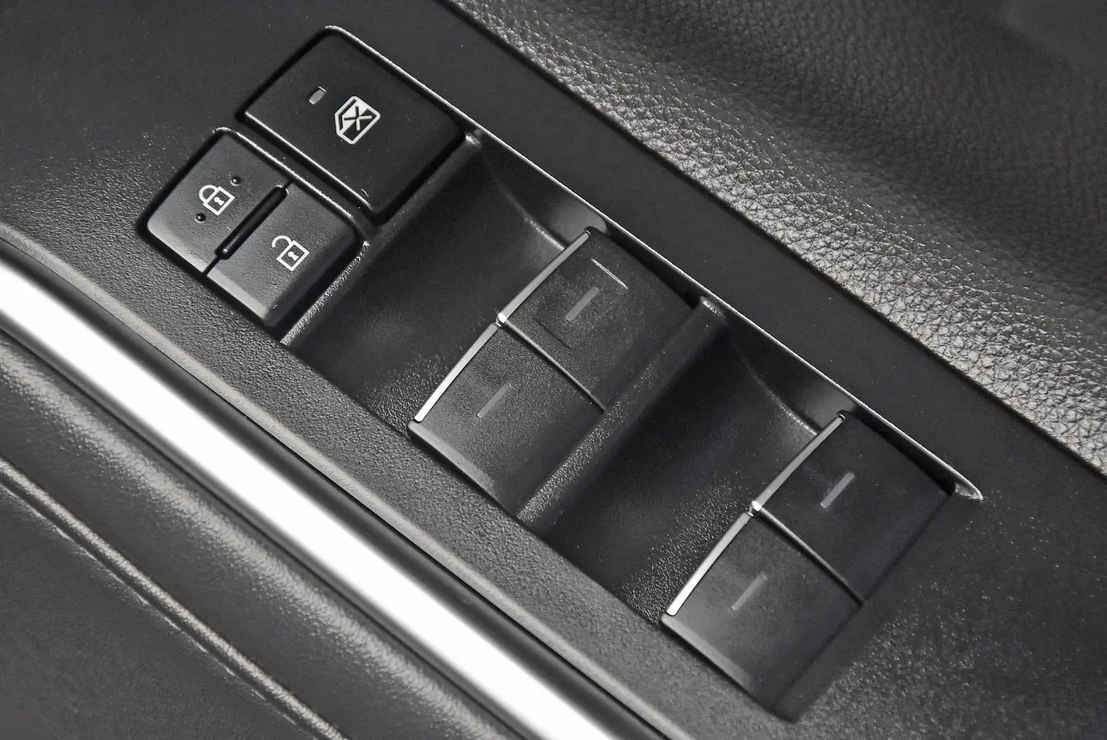 2025 Toyota Kluger Gallery Image 10