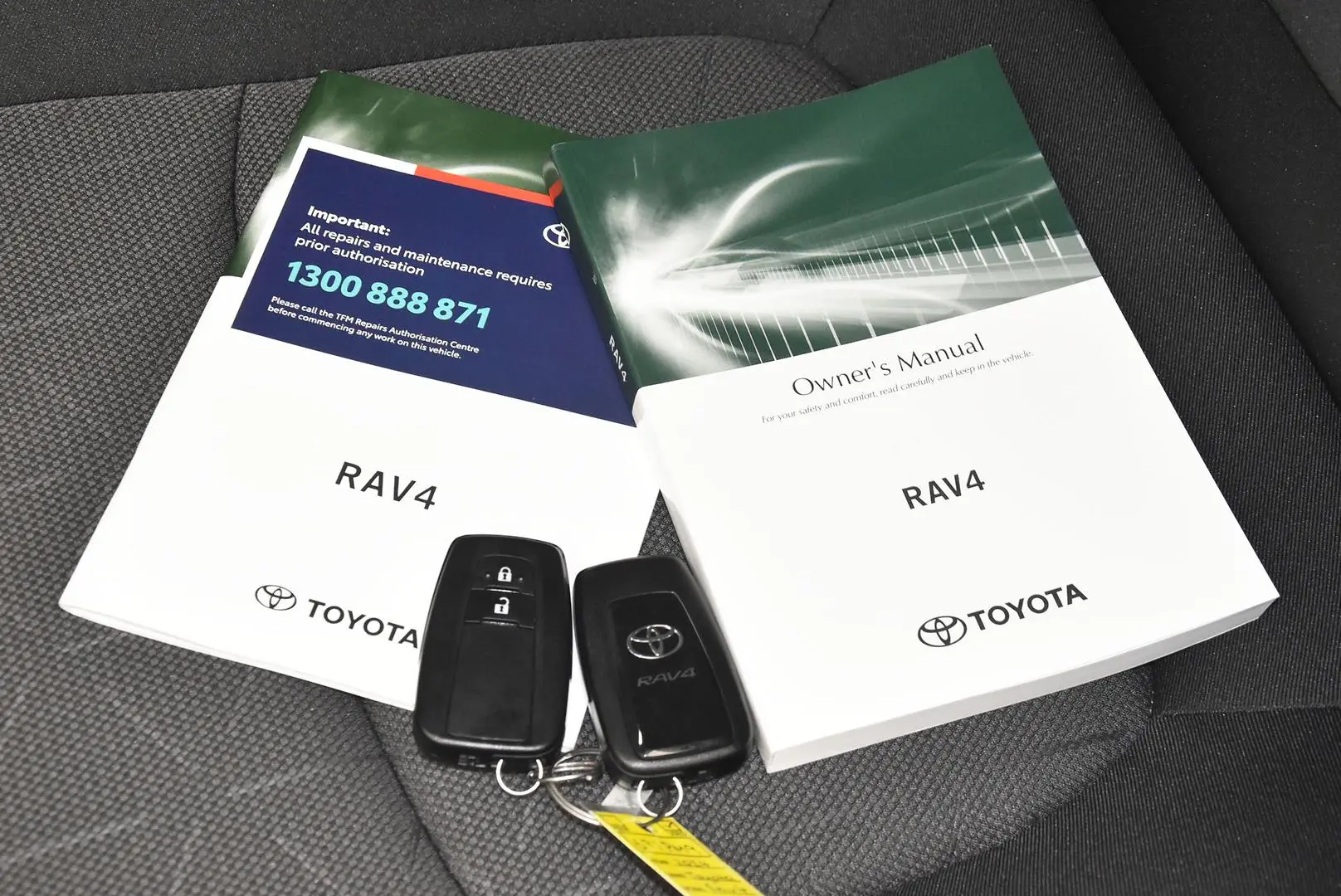 2024 Toyota RAV4 Gallery Image 20