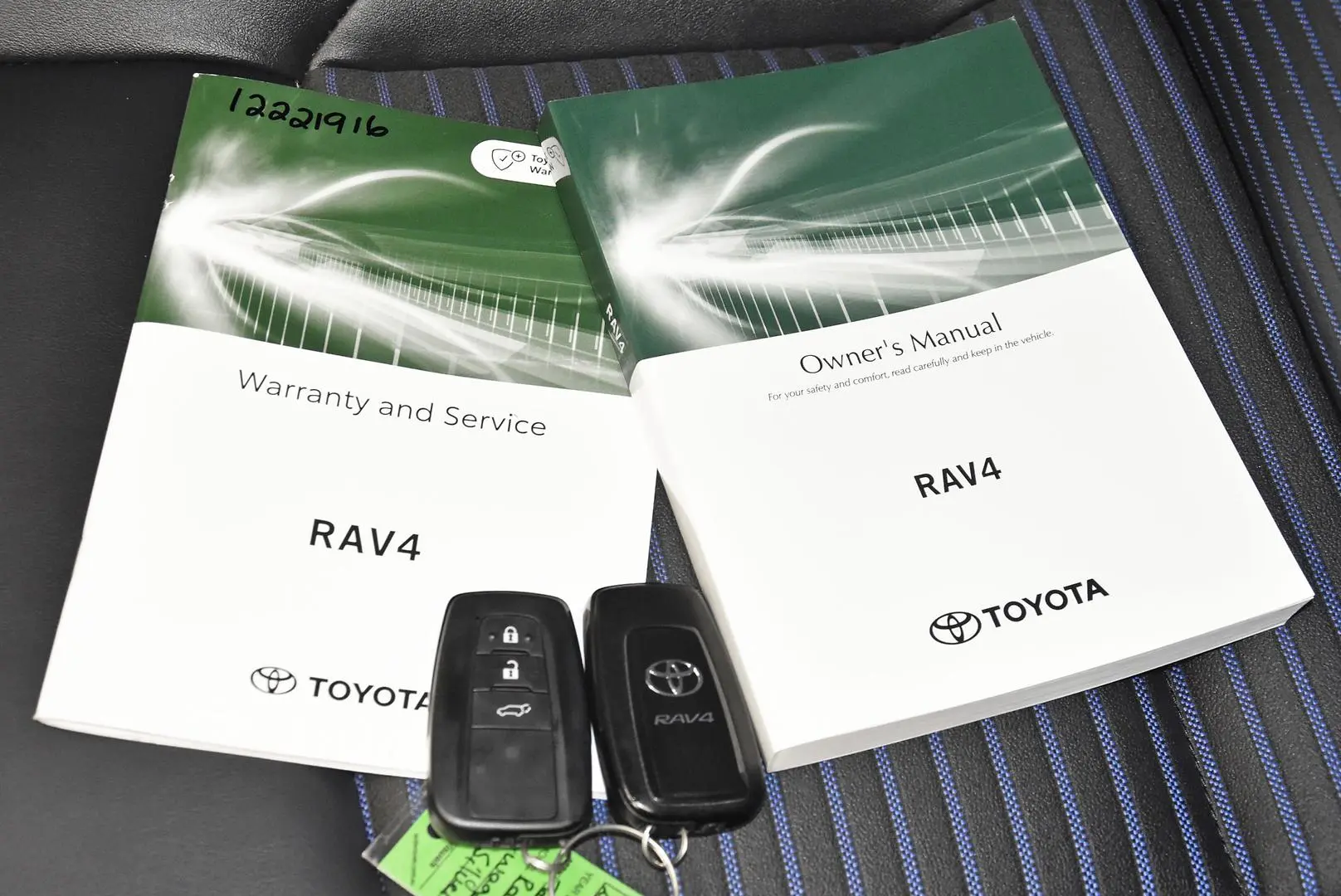 2025 Toyota RAV4 Gallery Image 20