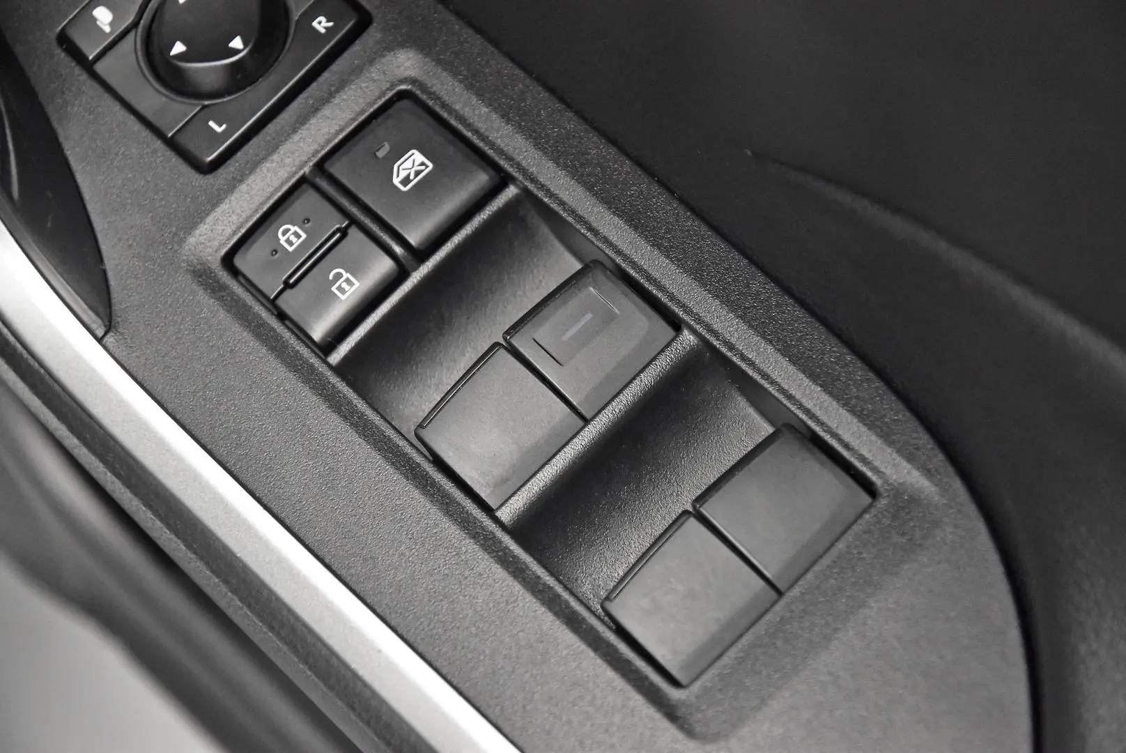 2024 Toyota RAV4 Gallery Image 10