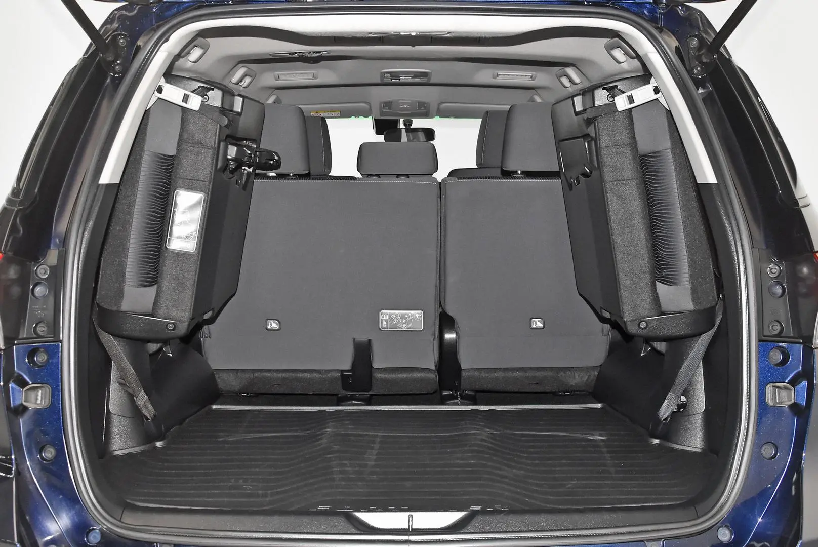 2021 Toyota Fortuner Gallery Image 20