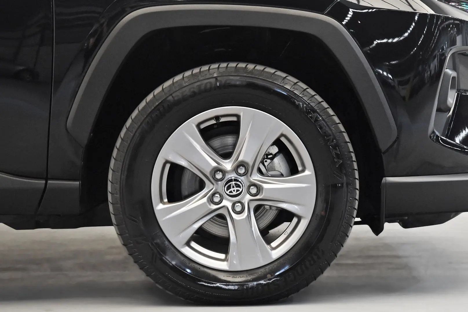 2024 Toyota RAV4 Gallery Image 23