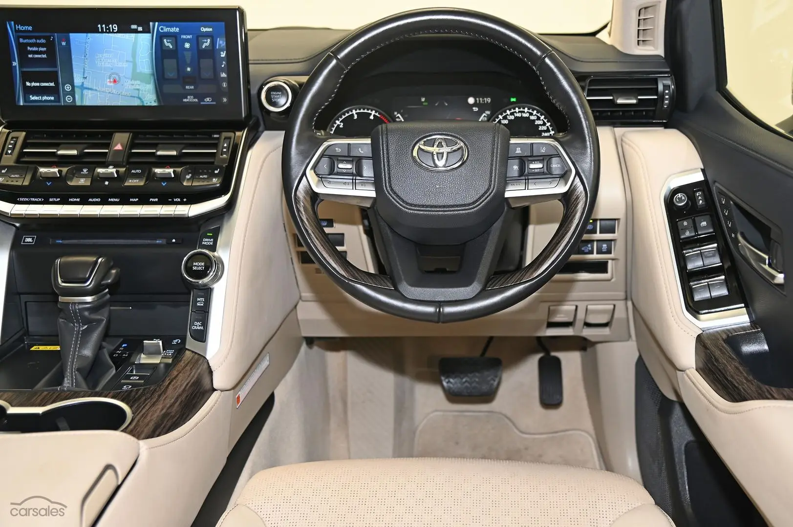 2023 Toyota Landcruiser Image 14