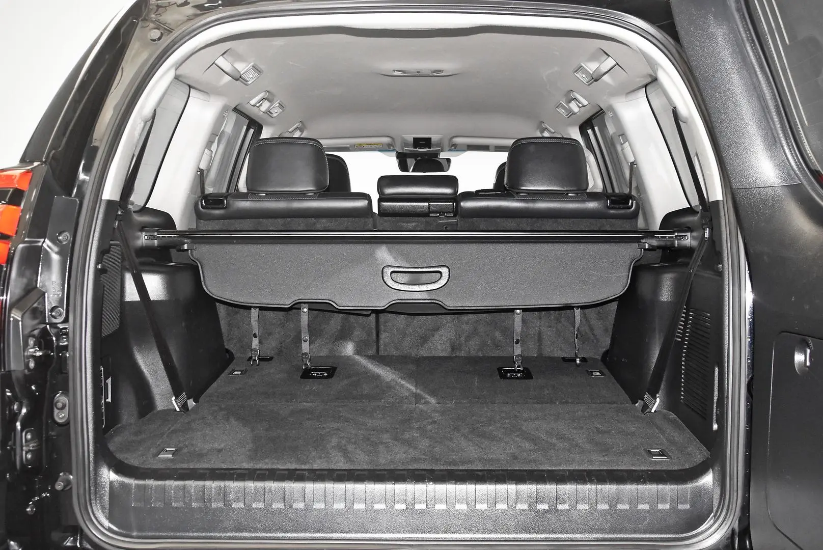 2019 Toyota Landcruiser Prado Gallery Image 19