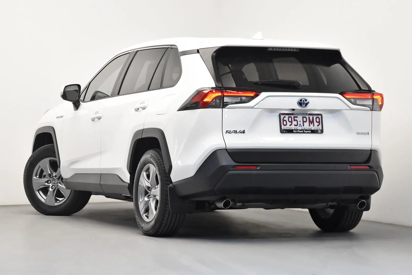 2022 Toyota RAV4 Gallery Image 5