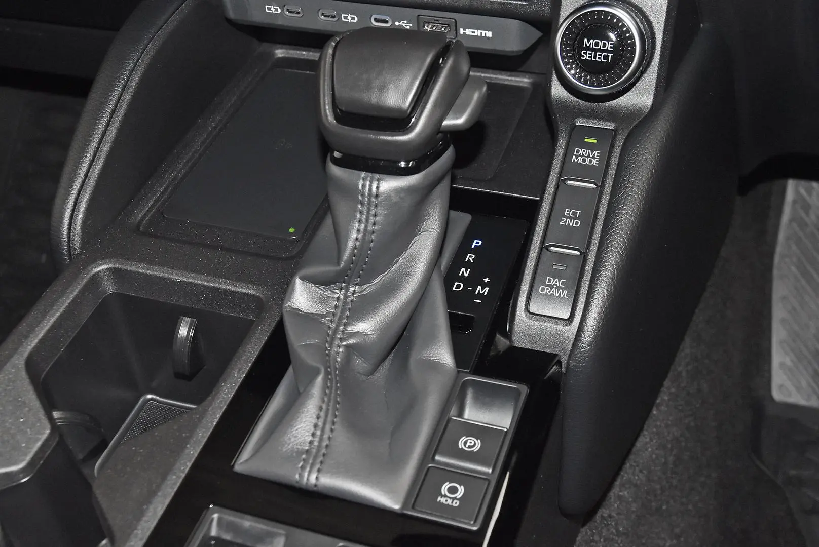 2024 Toyota Landcruiser Prado Gallery Image 13