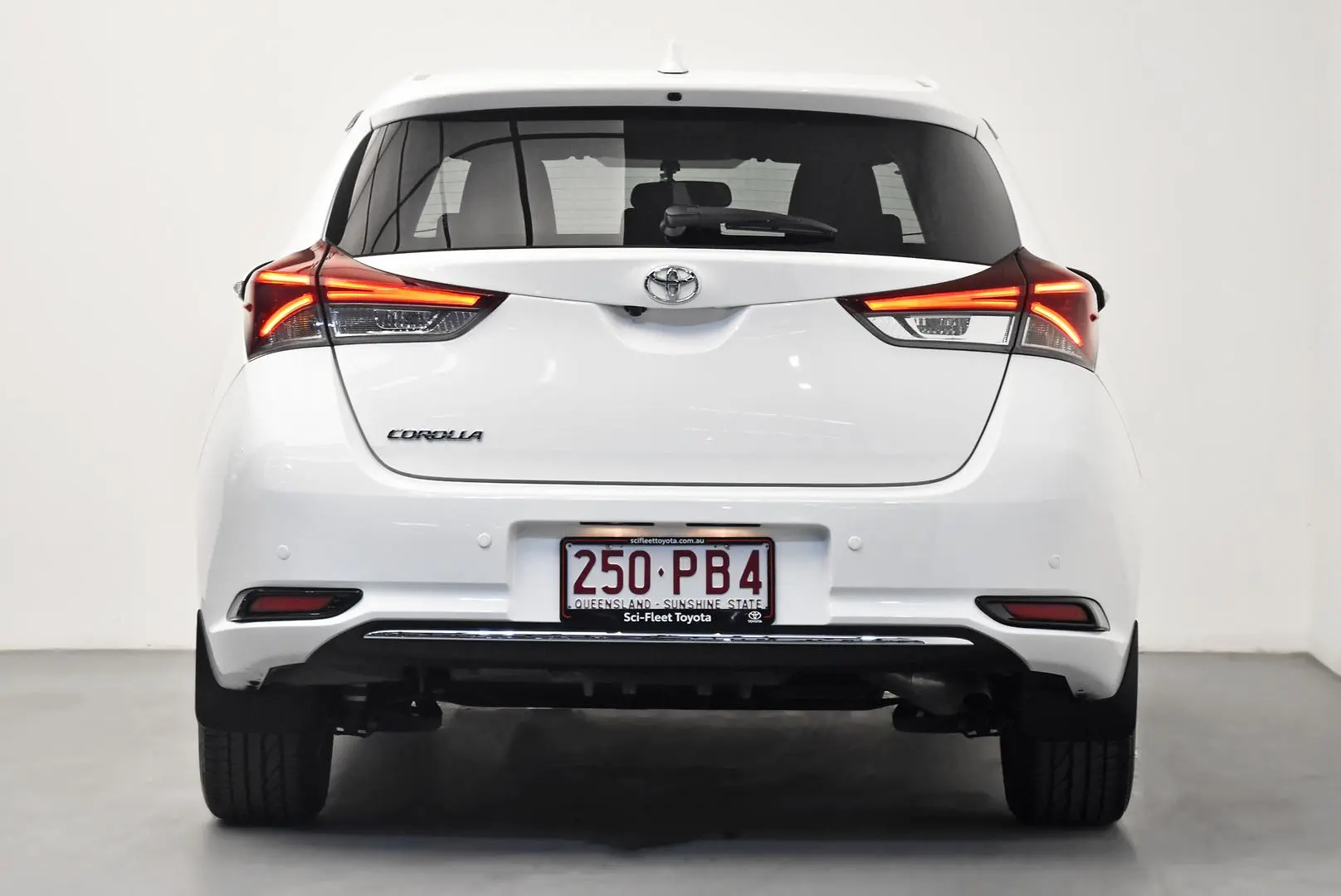 2018 Toyota Corolla Gallery Image 6