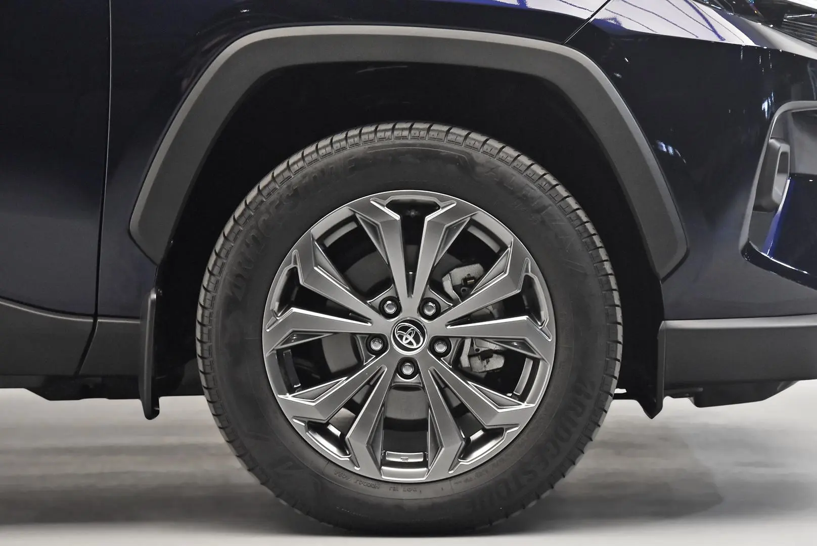 2024 Toyota RAV4 Gallery Image 23