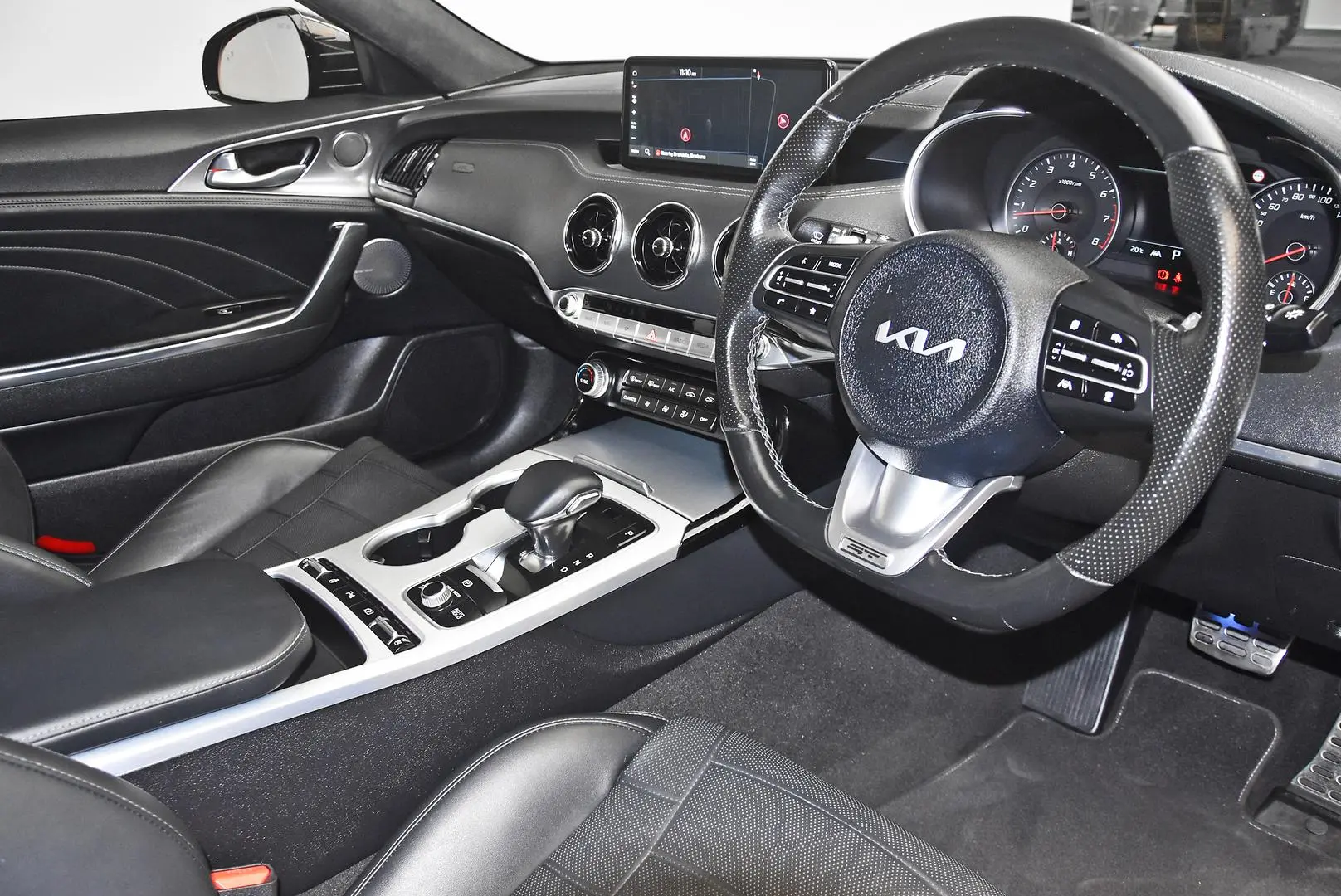 2022 Kia Stinger Gallery Image 8