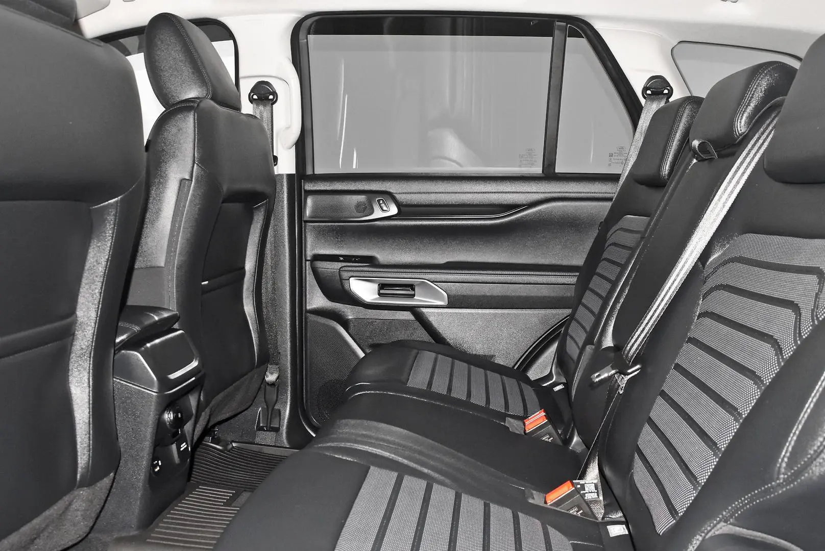 2025 Ford Everest Gallery Image 18