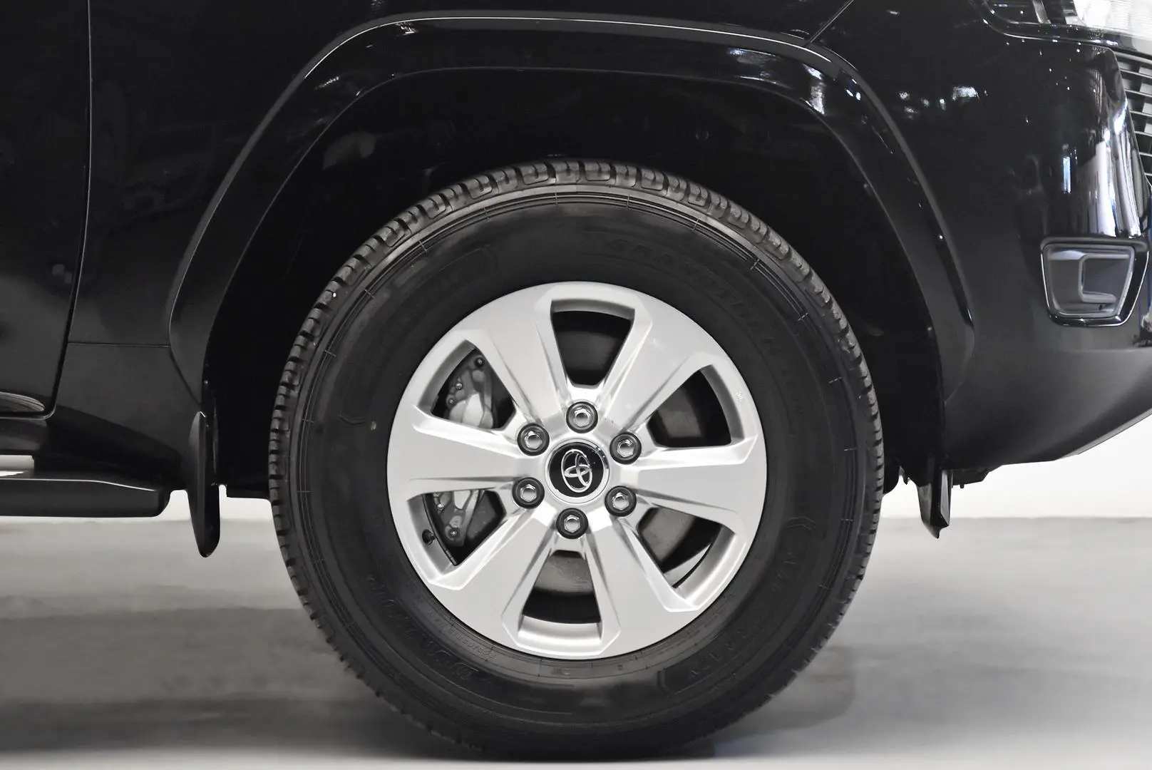 2024 Toyota Landcruiser Gallery Image 22
