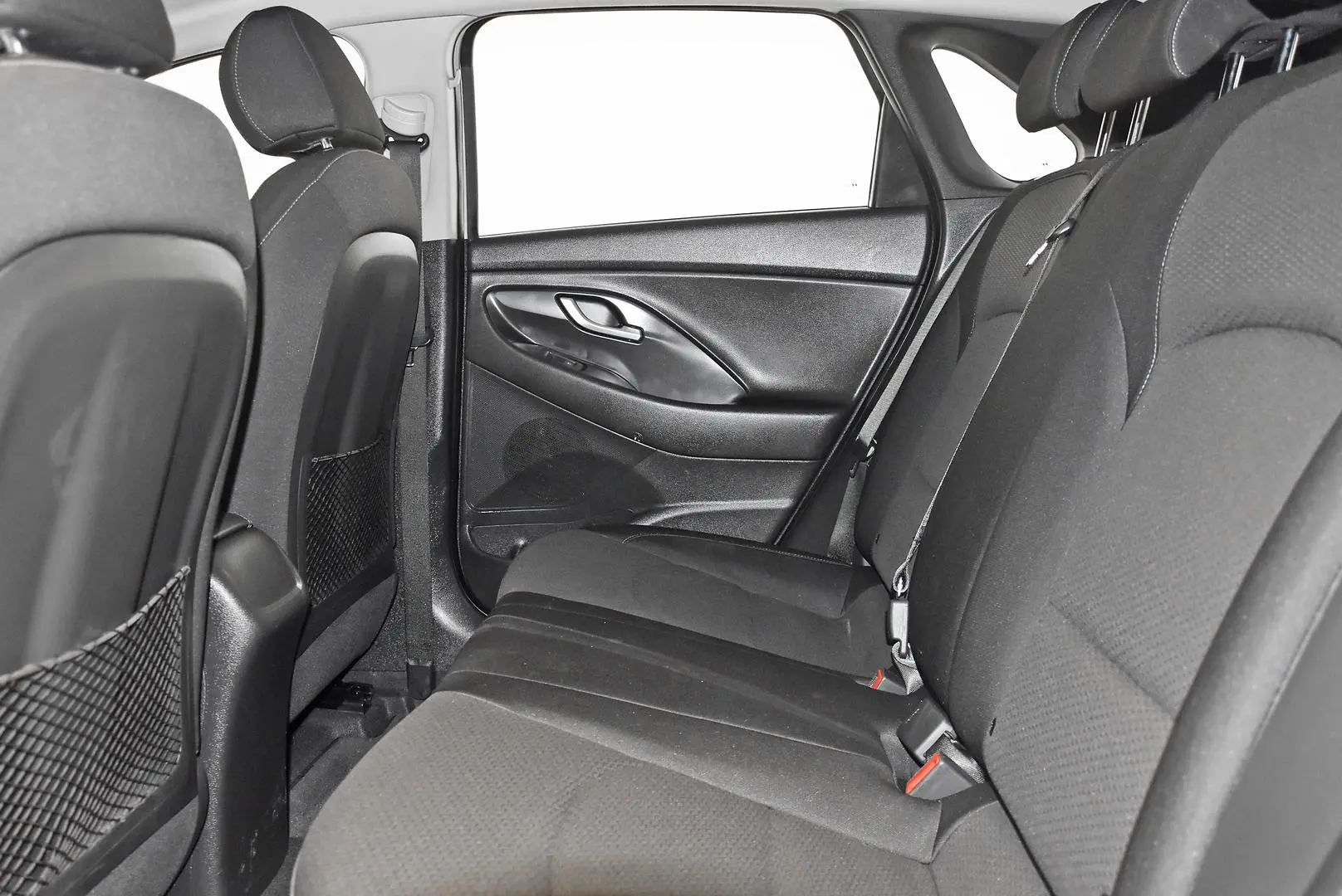 2017 Hyundai i30 Gallery Image 18