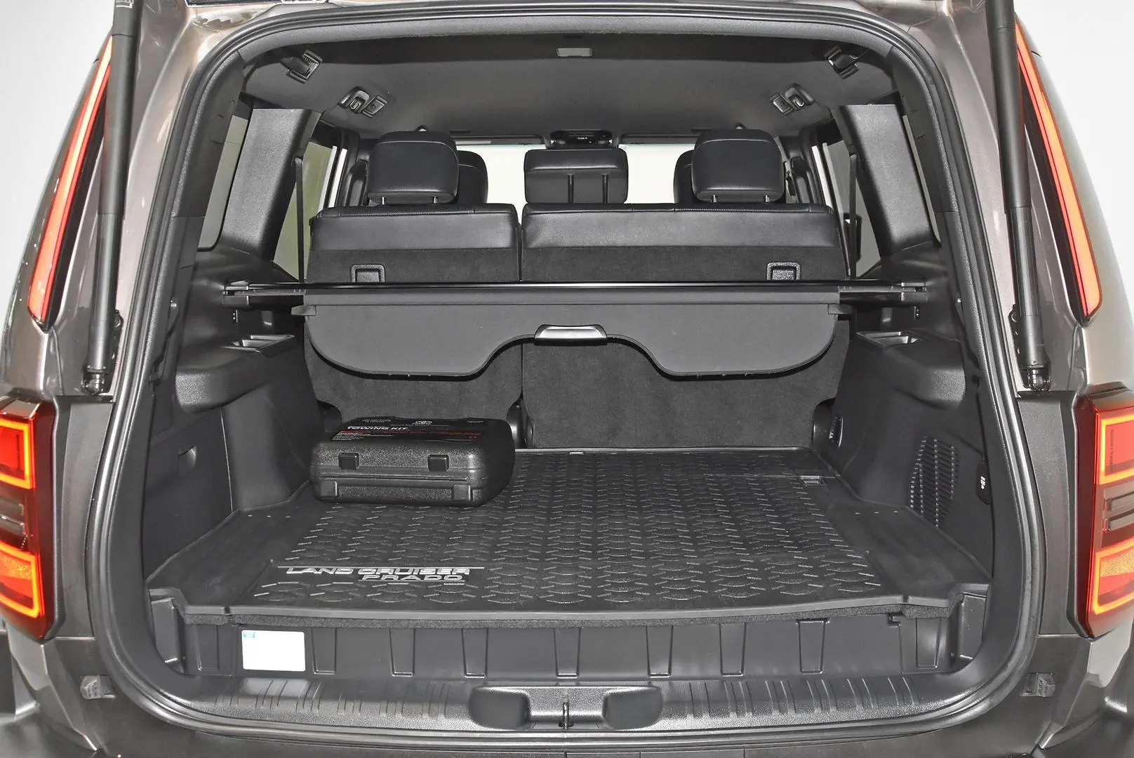 2025 Toyota Landcruiser Prado Gallery Image 20