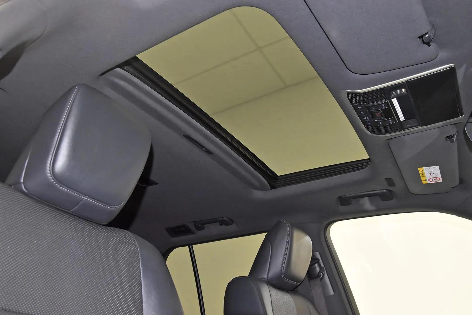 2022 Toyota Landcruiser Gallery Image 18