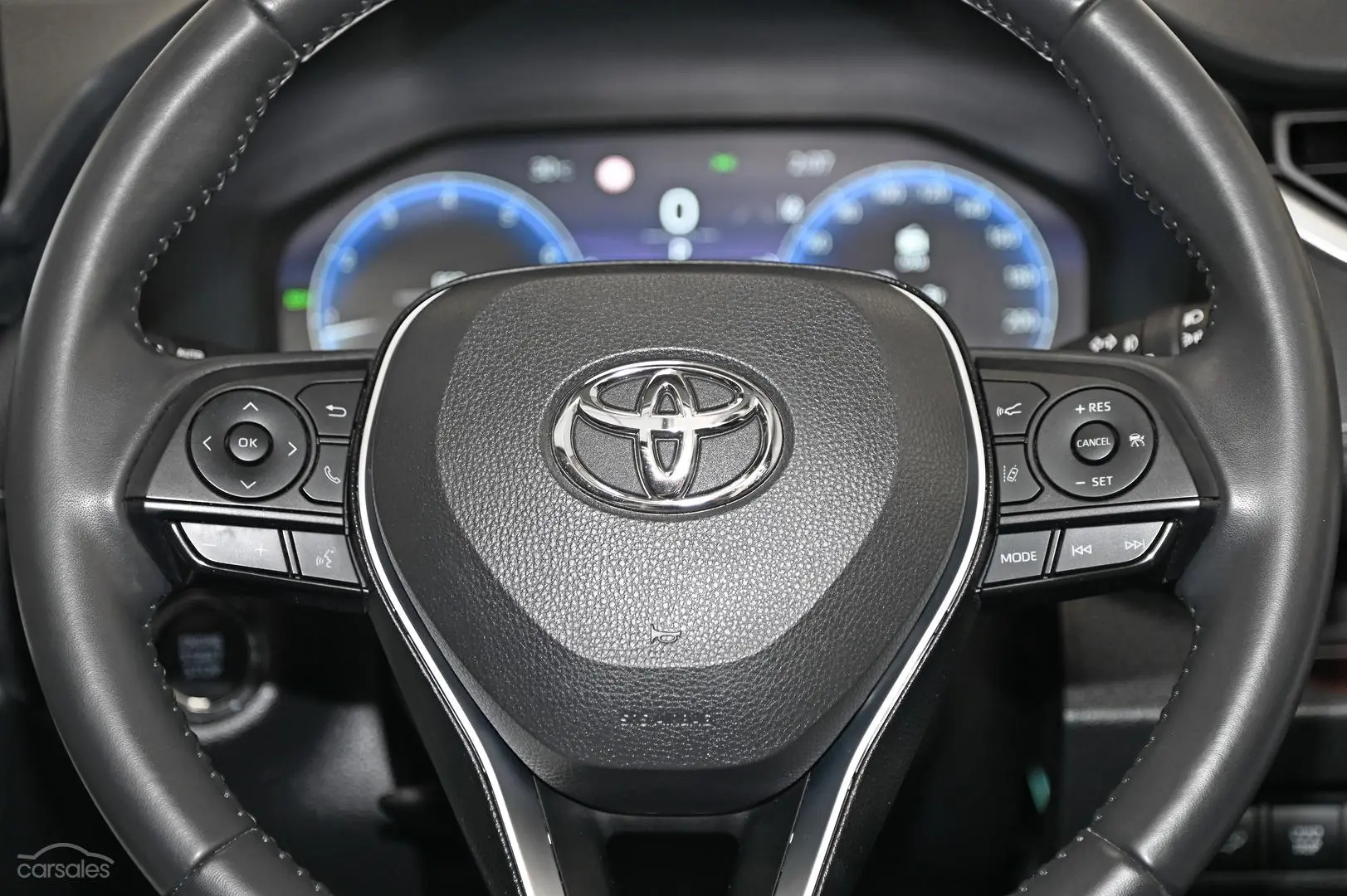 2023 Toyota RAV4 Image 16