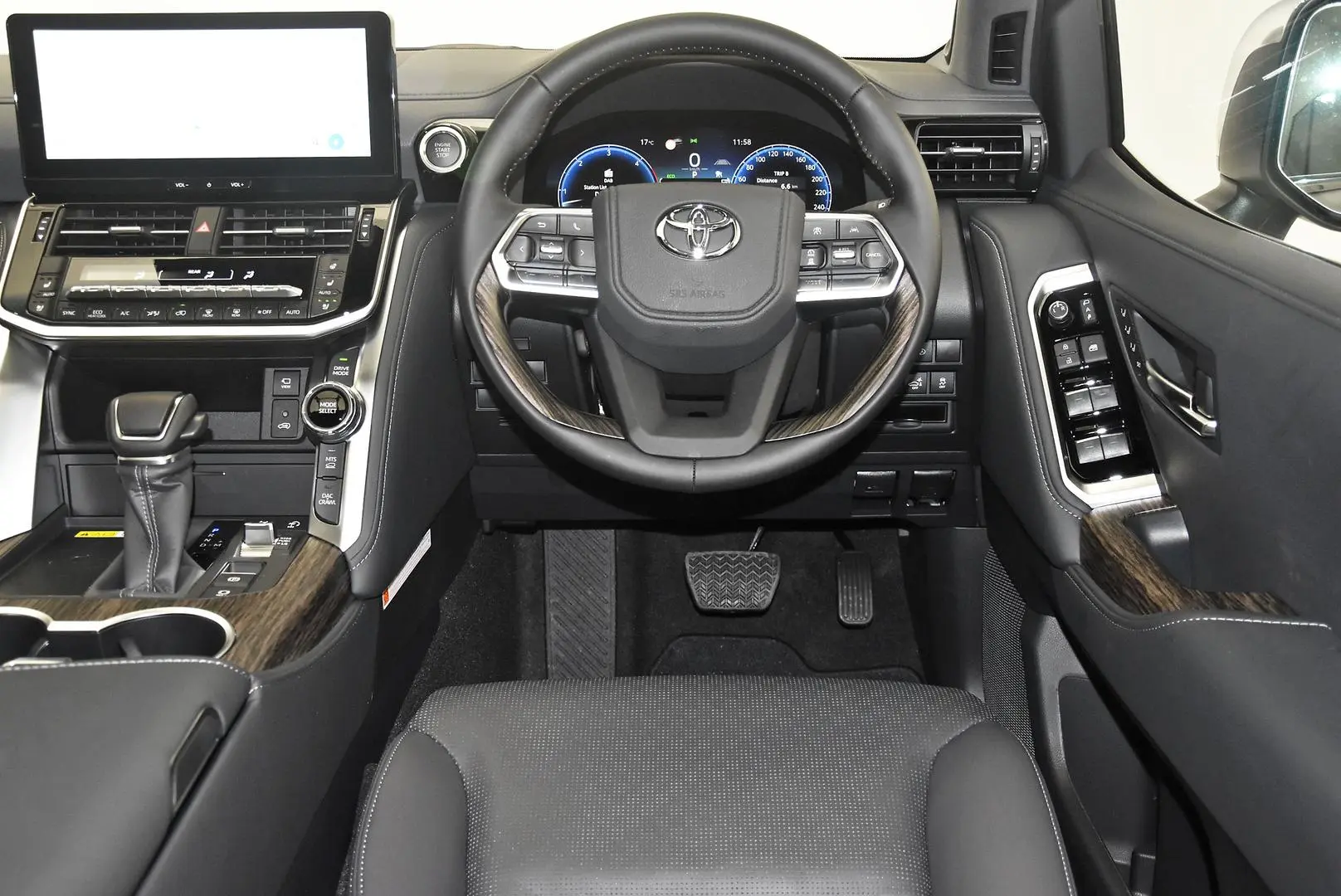 2025 Toyota Landcruiser Gallery Image 14