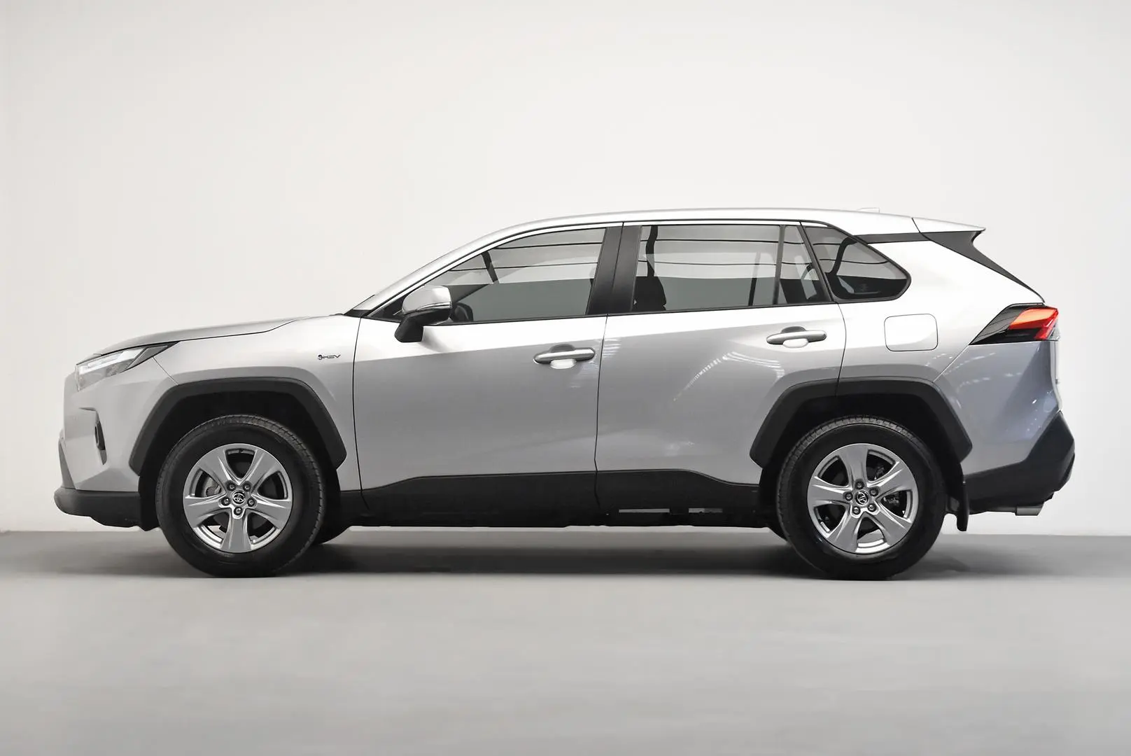 2024 Toyota RAV4 Gallery Image 4