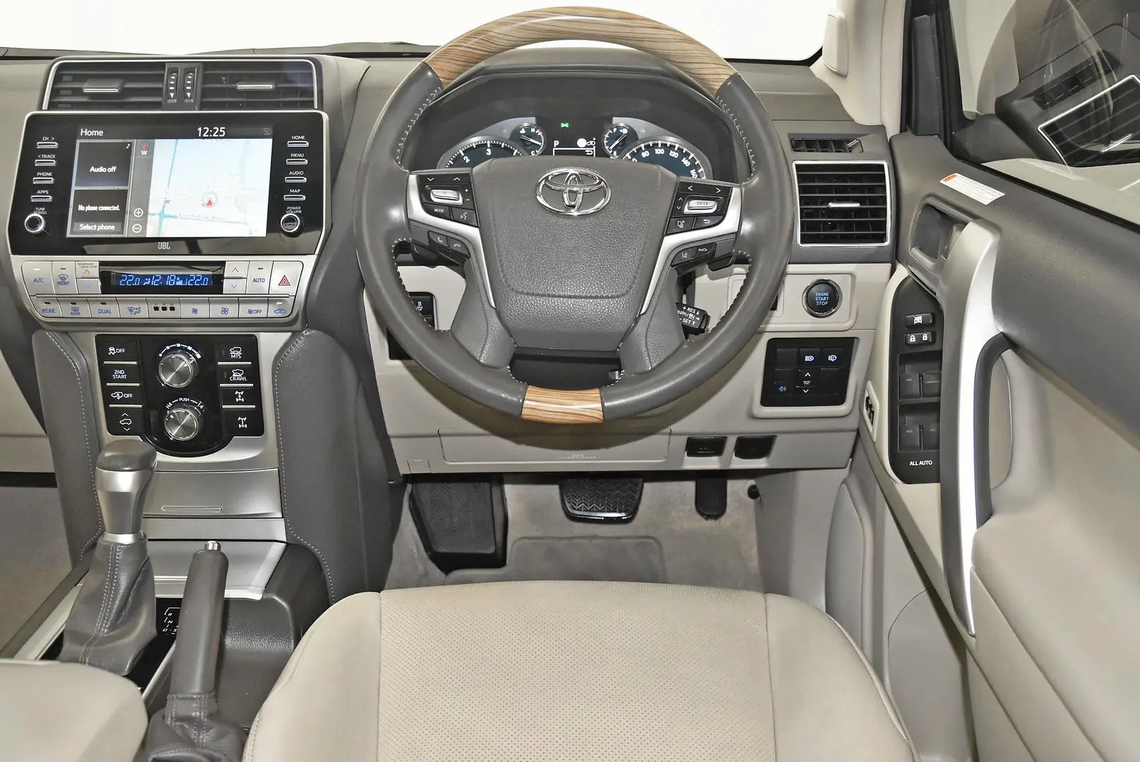 2022 Toyota Landcruiser Prado Gallery Image 14