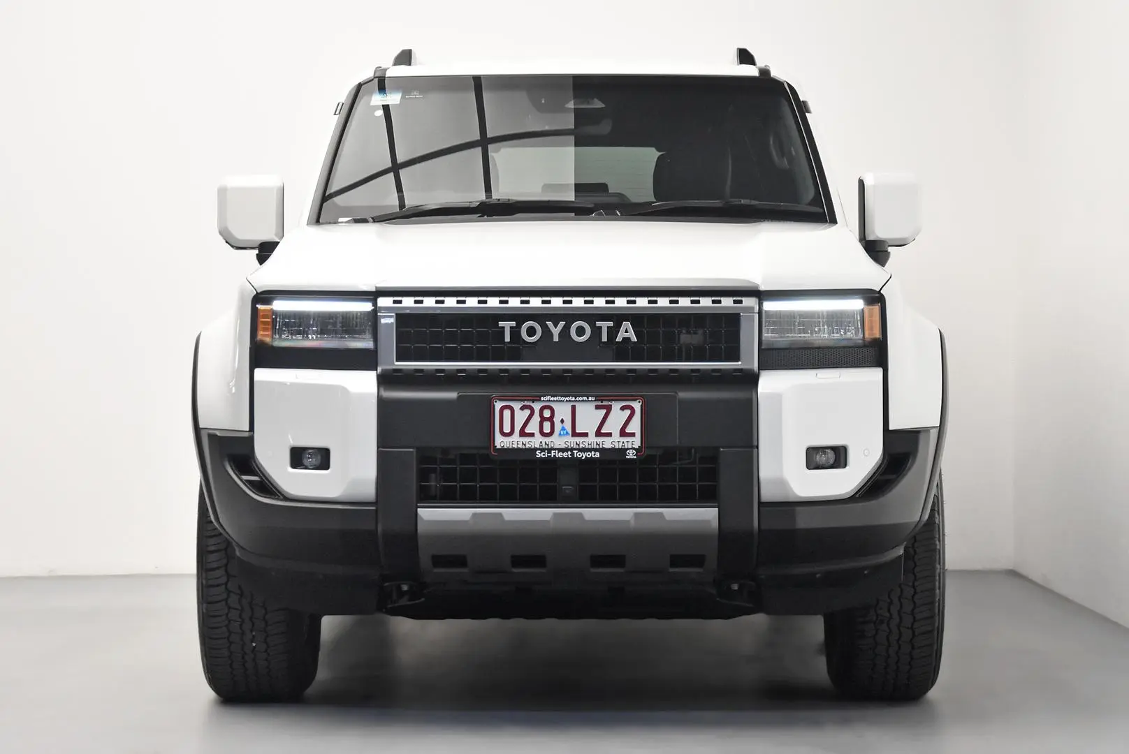 2024 Toyota Landcruiser Prado Gallery Image 2