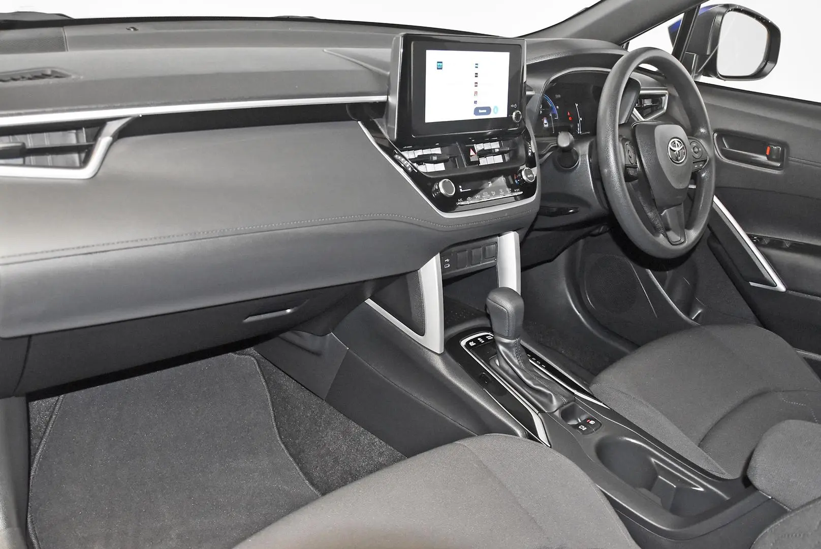 2024 Toyota Corolla Cross Gallery Image 17