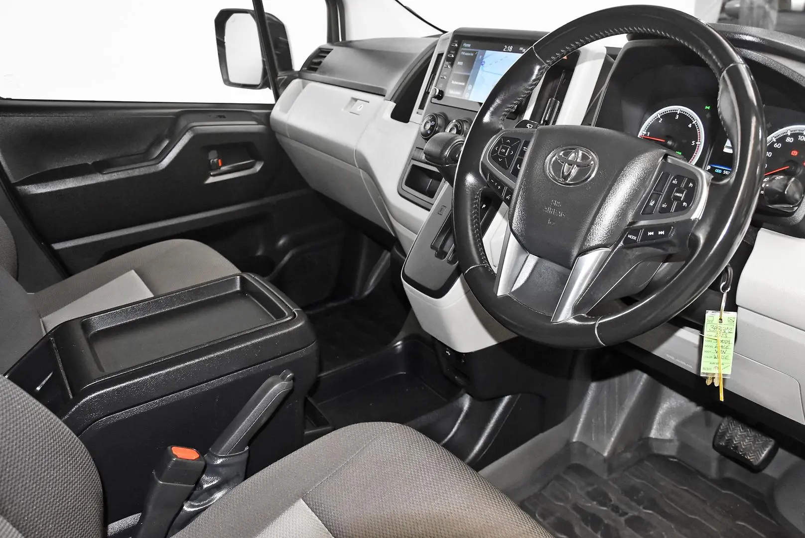 2023 Toyota Hiace Gallery Image 8