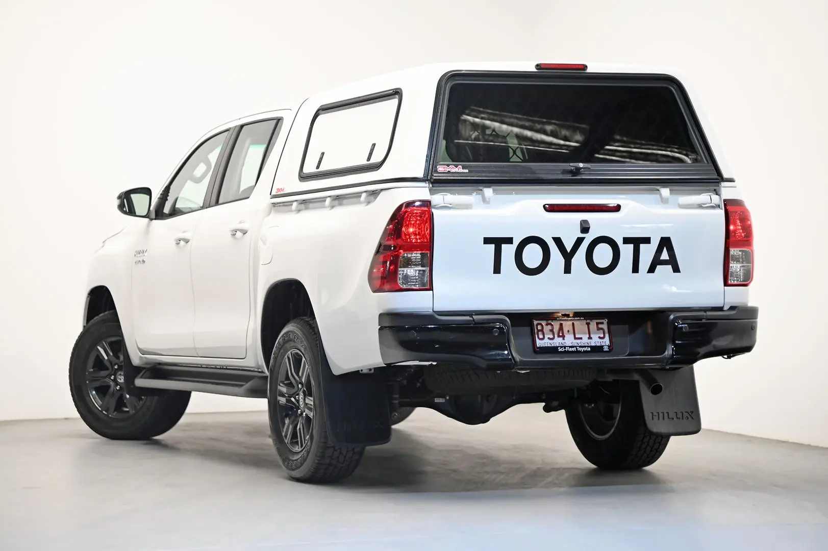 2024 Toyota Hilux Gallery Image 5