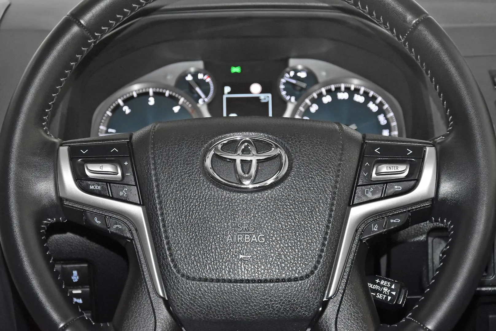 2022 Toyota Landcruiser Prado Gallery Image 14