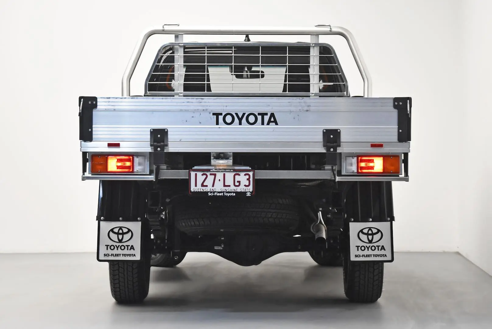 2024 Toyota Hilux Gallery Image 6