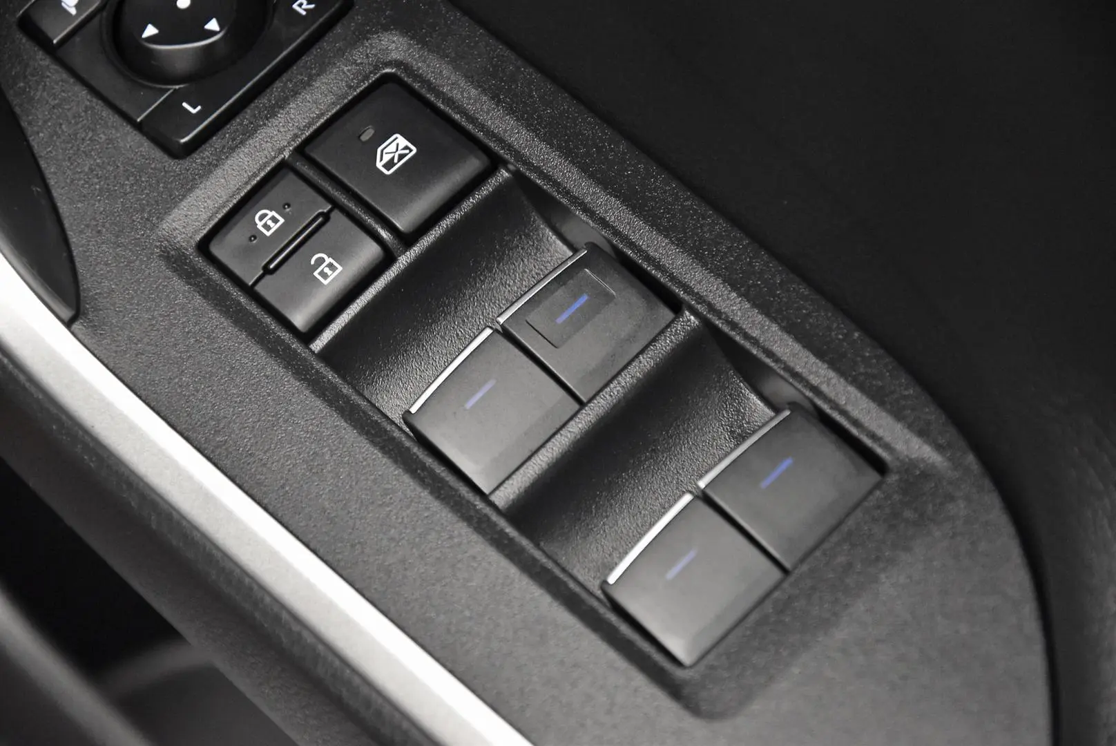 2022 Toyota RAV4 Gallery Image 10