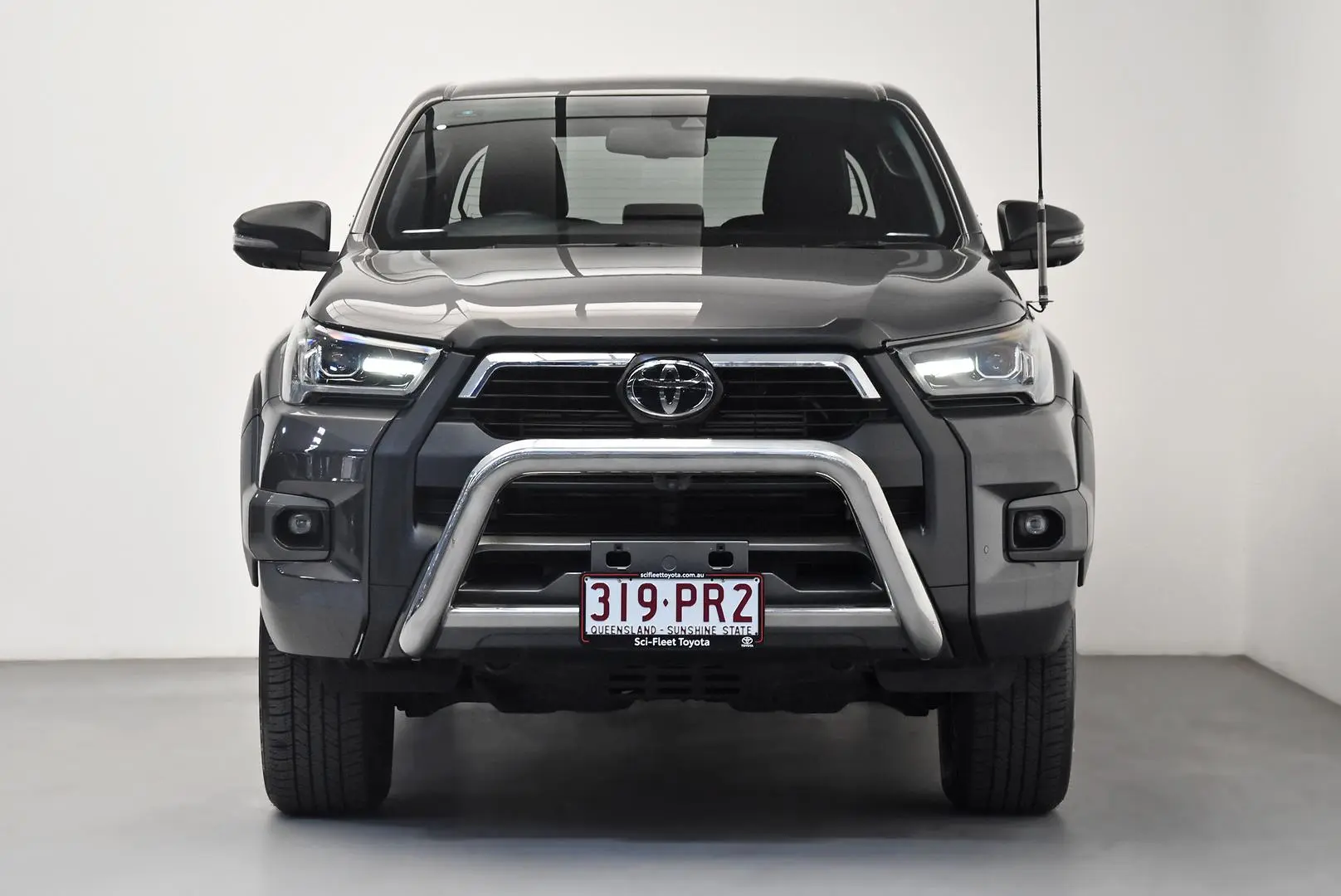 2021 Toyota Hilux Gallery Image 2